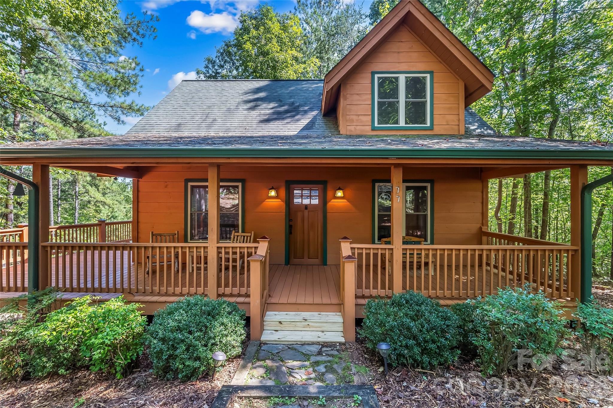 Rustic Mountain Escape in Grandview Peaks