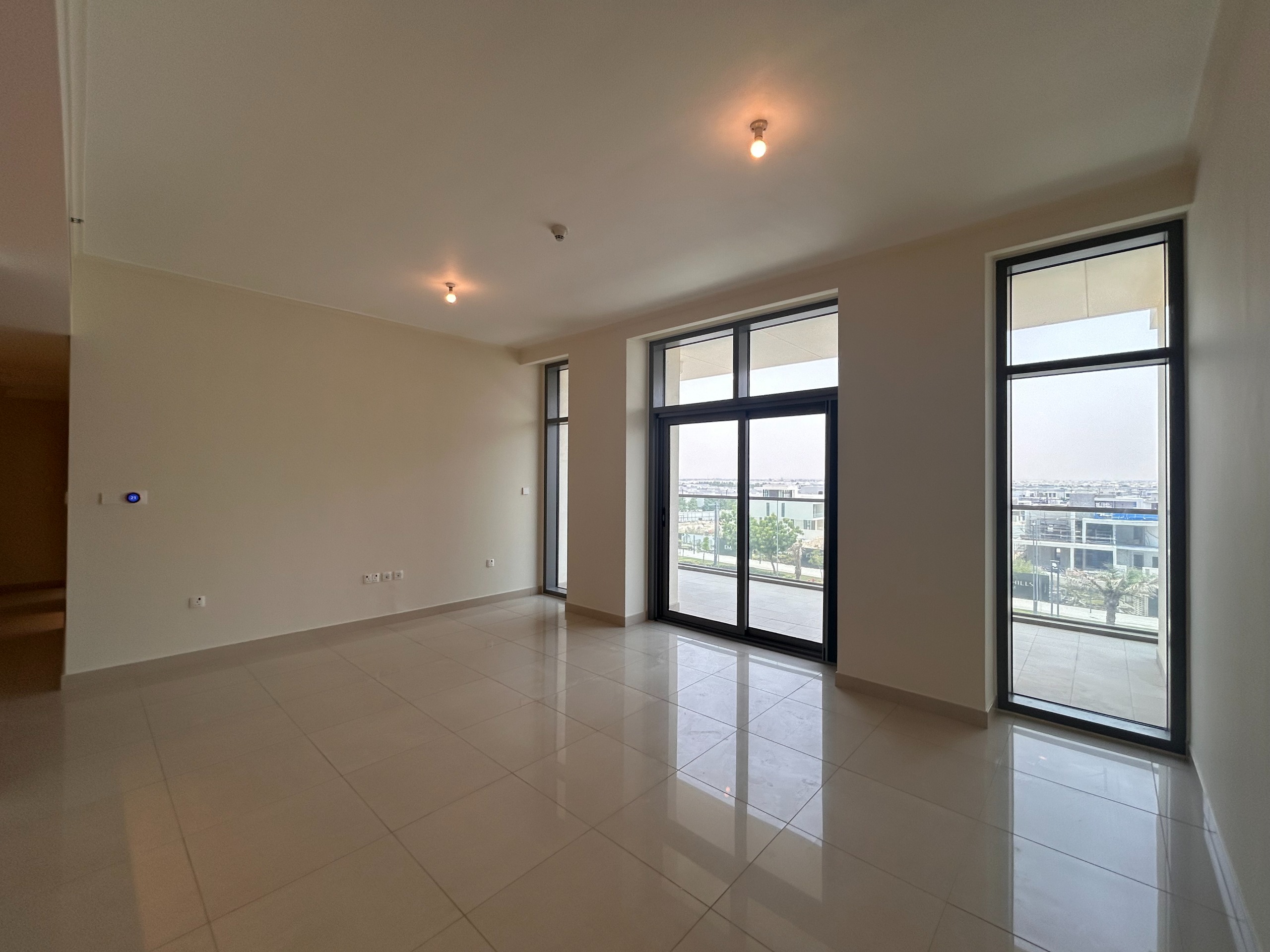 Villa View | Vacant | Low floor