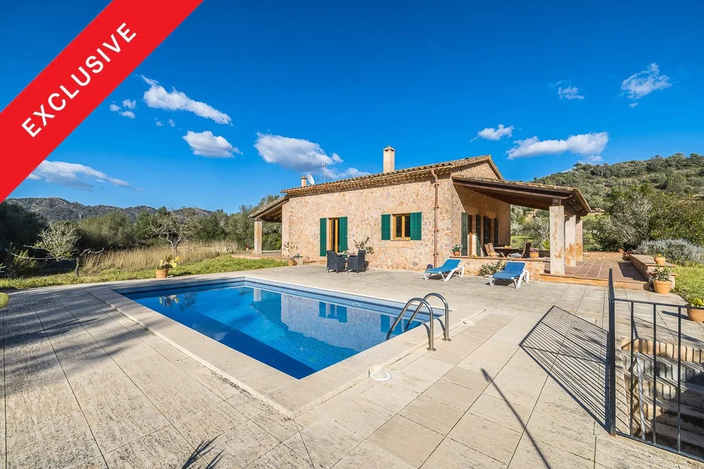 Cosy natural stone finca with rental licence near San Lorenzo