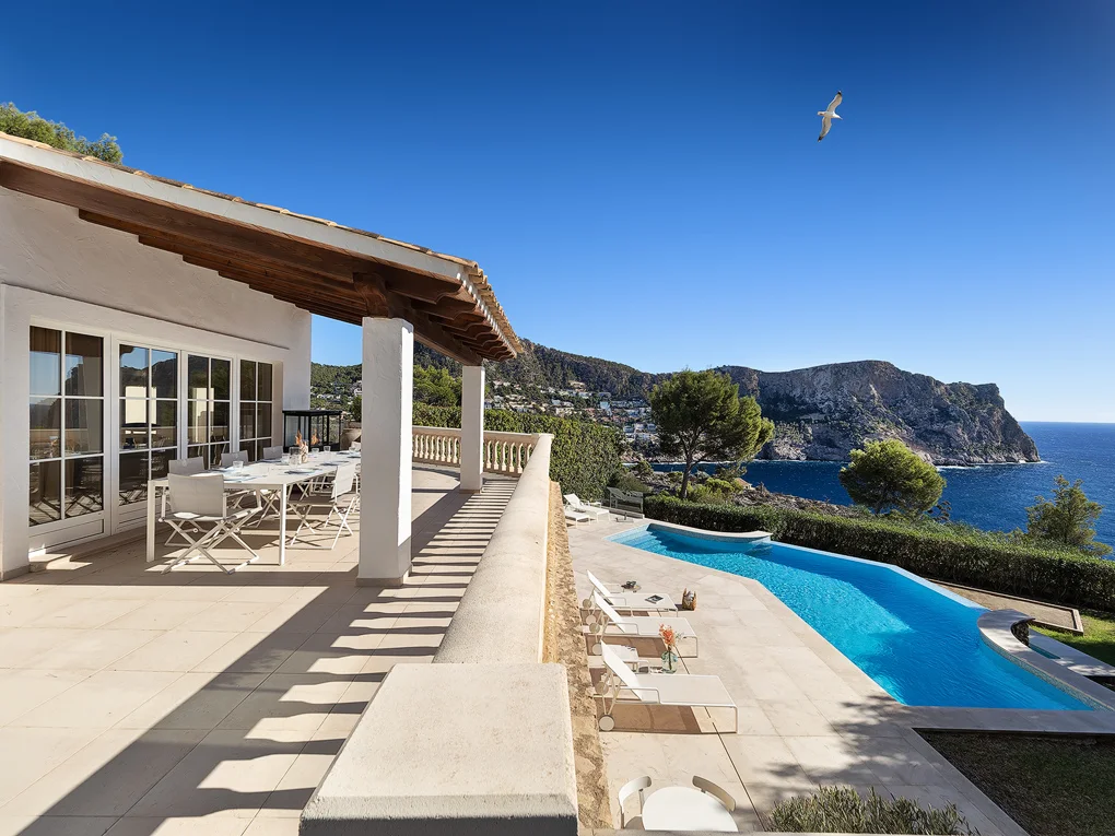 Mediterranean villa with sea views