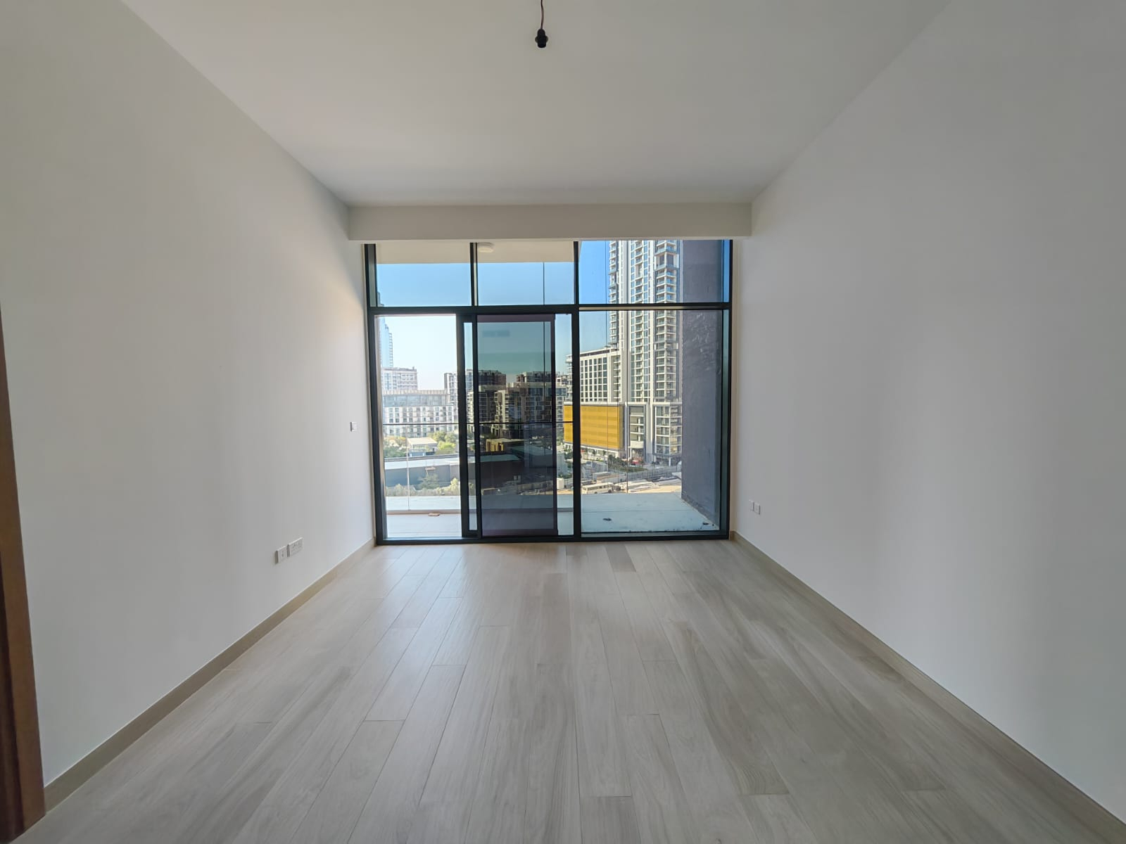 EXCLUSIVE | Brand New | Lagoon View | Vacant
