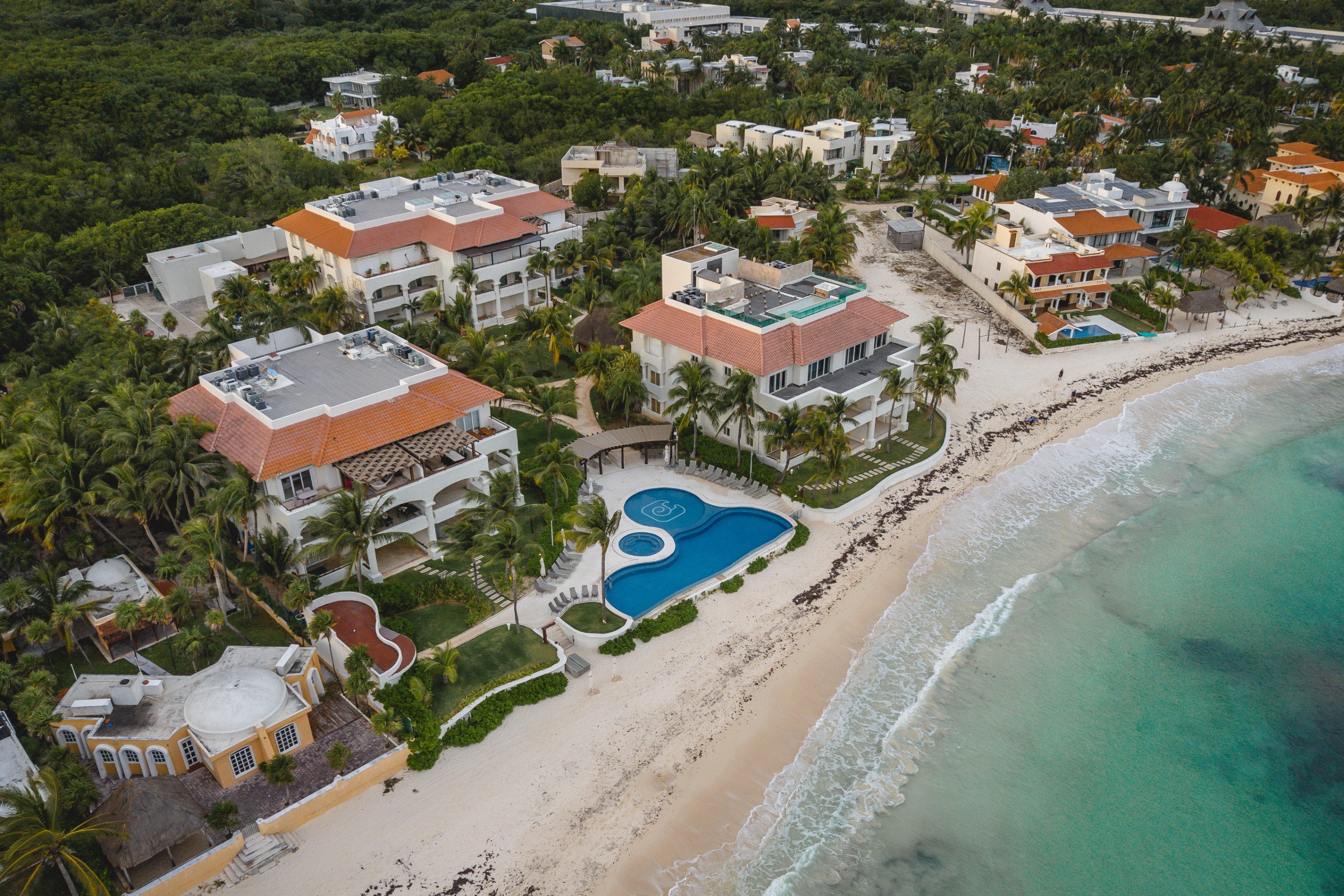 Beachfront Condo for Sale in Playa Paraíso | Okol Paraíso