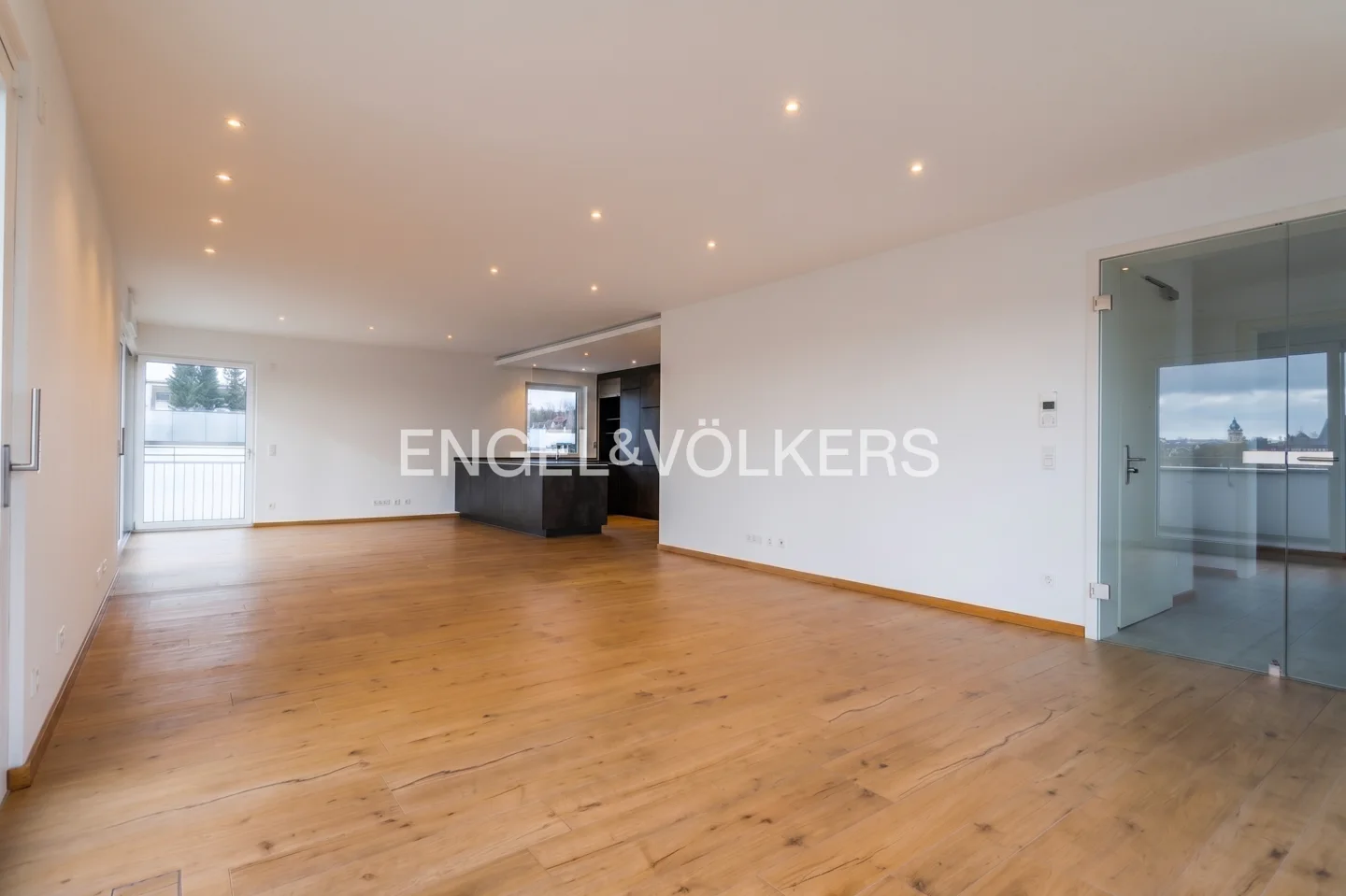 Luxus, Lage und Aussicht - Penthouse für höchste Ansprüche - Photo 2