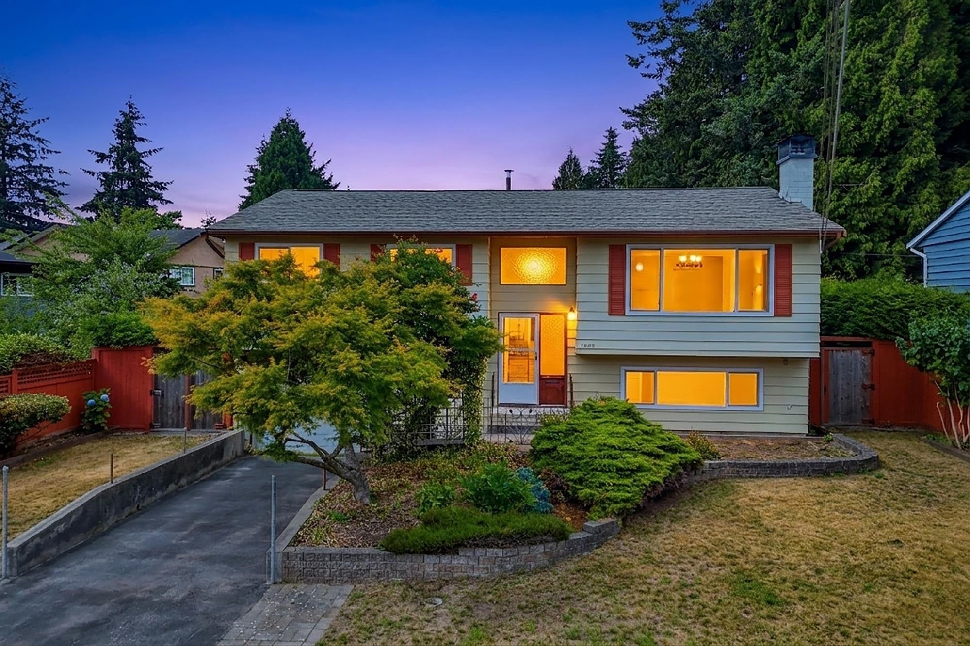 Lovely North Delta Family Home!