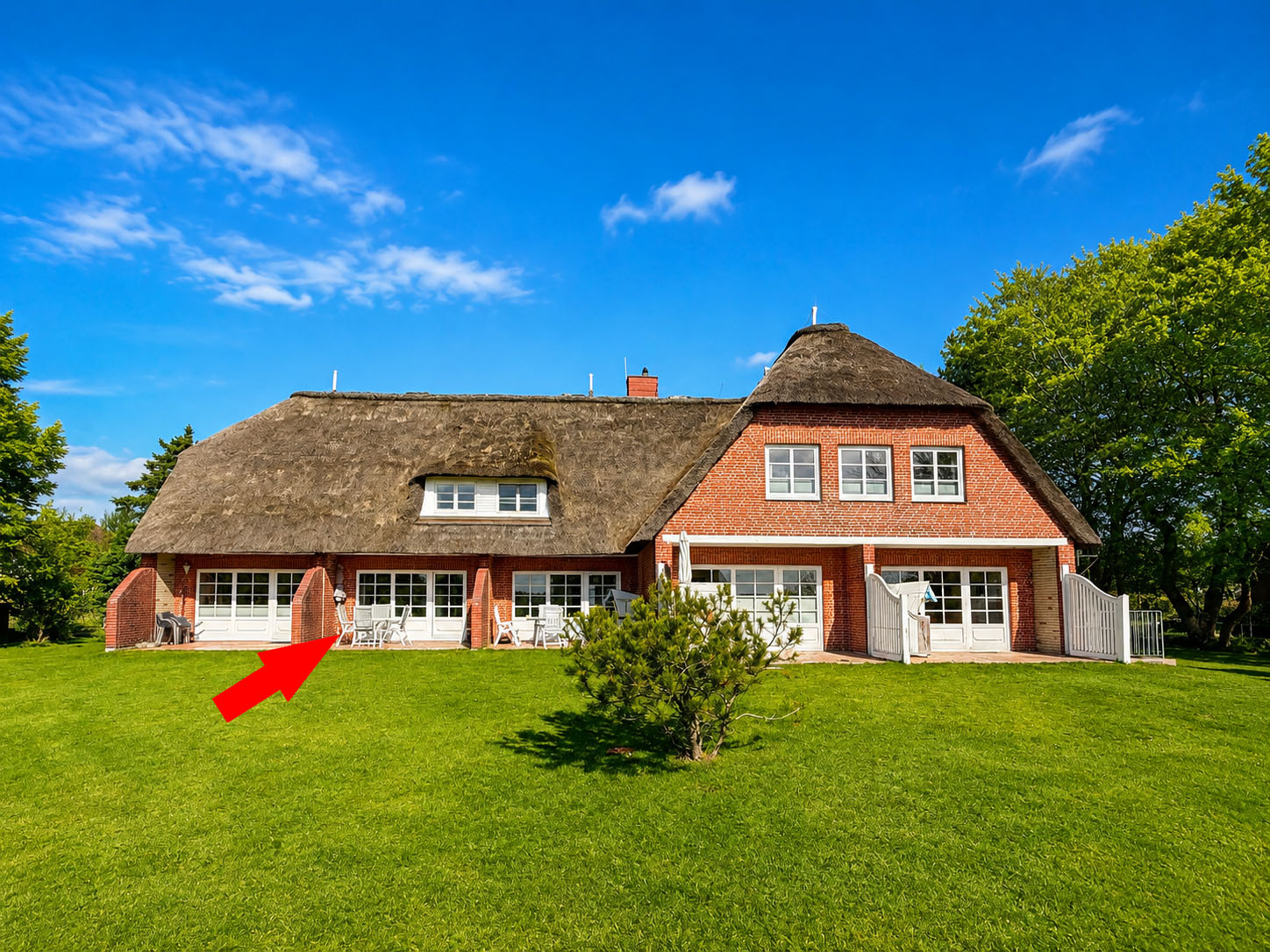 Gepflegte Ferienwohnung unter Reet in Strandnähe