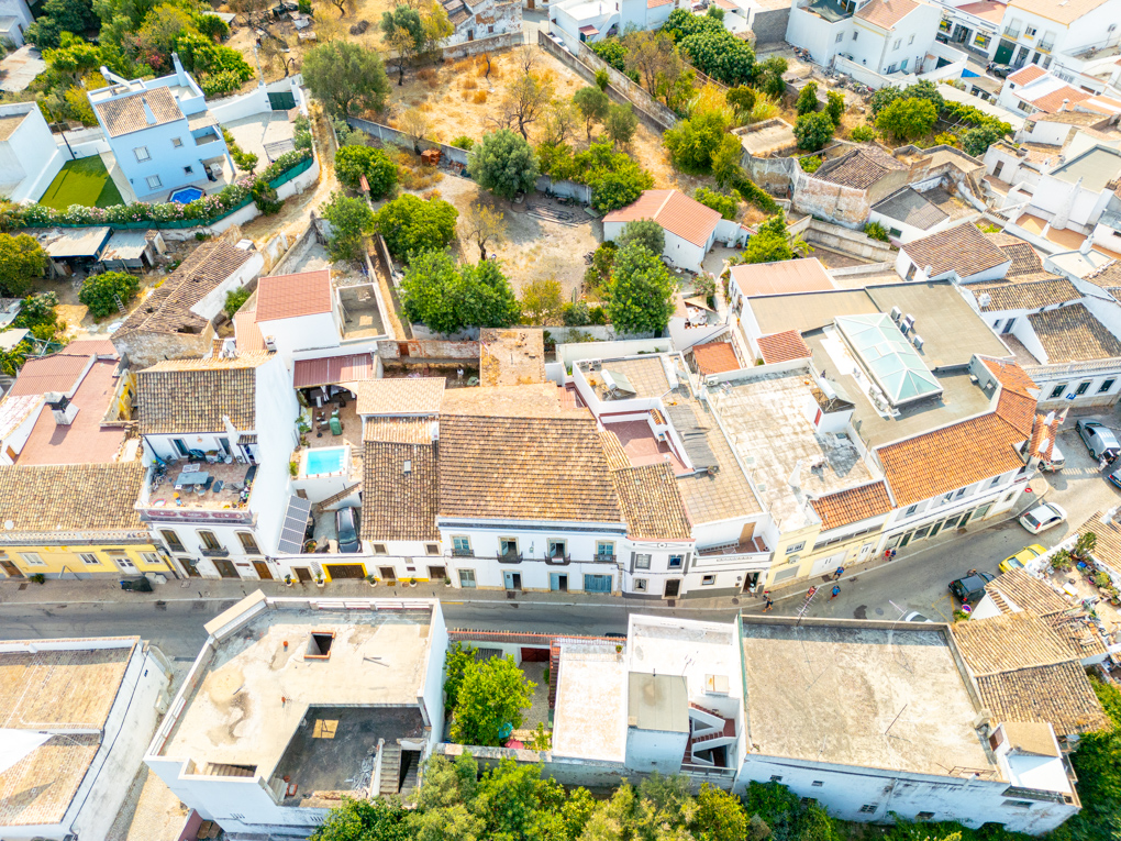 Historic Property in Estoi with Investment Potential