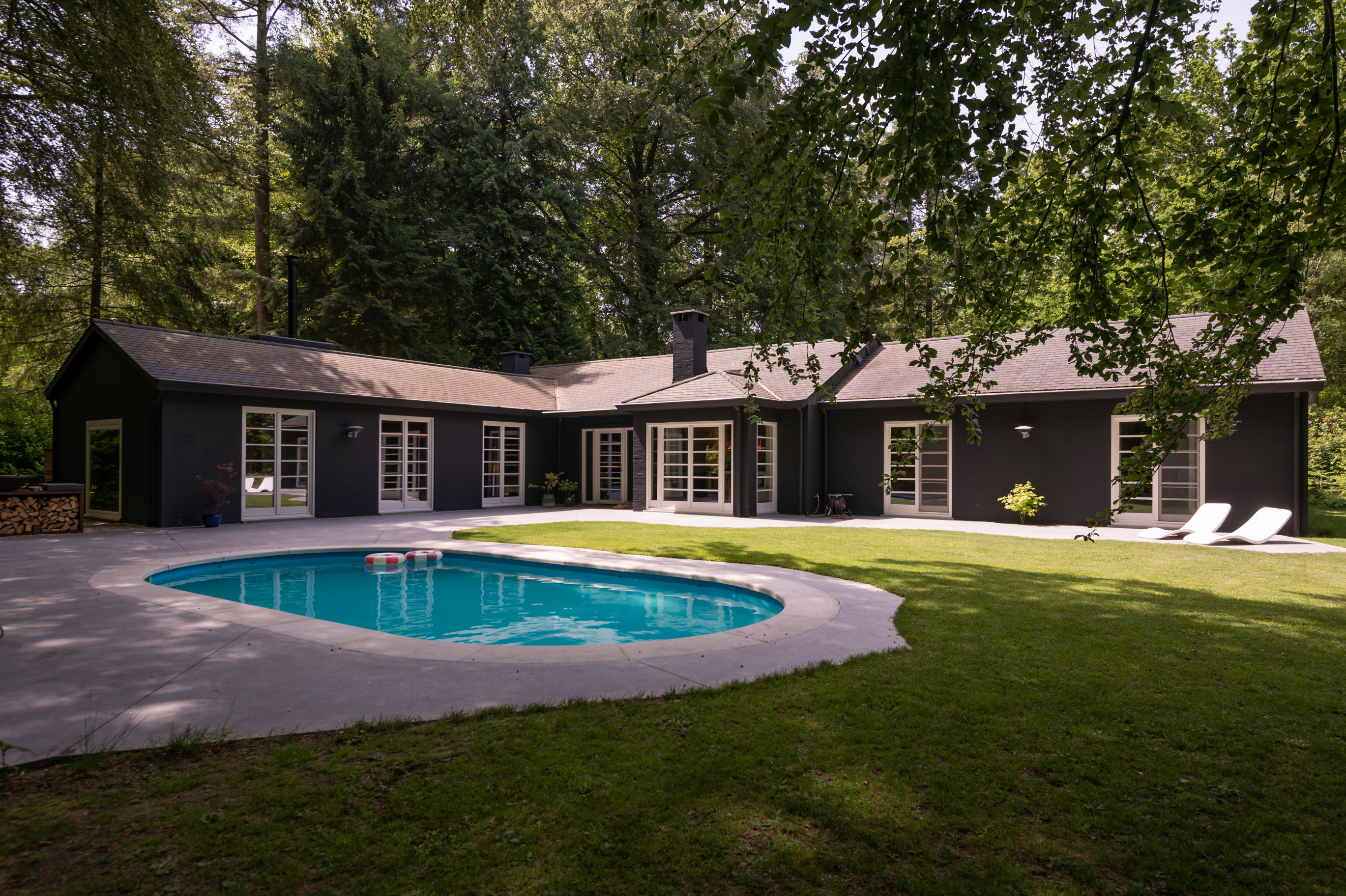 Bijzondere villa op een unieke groene locatie!