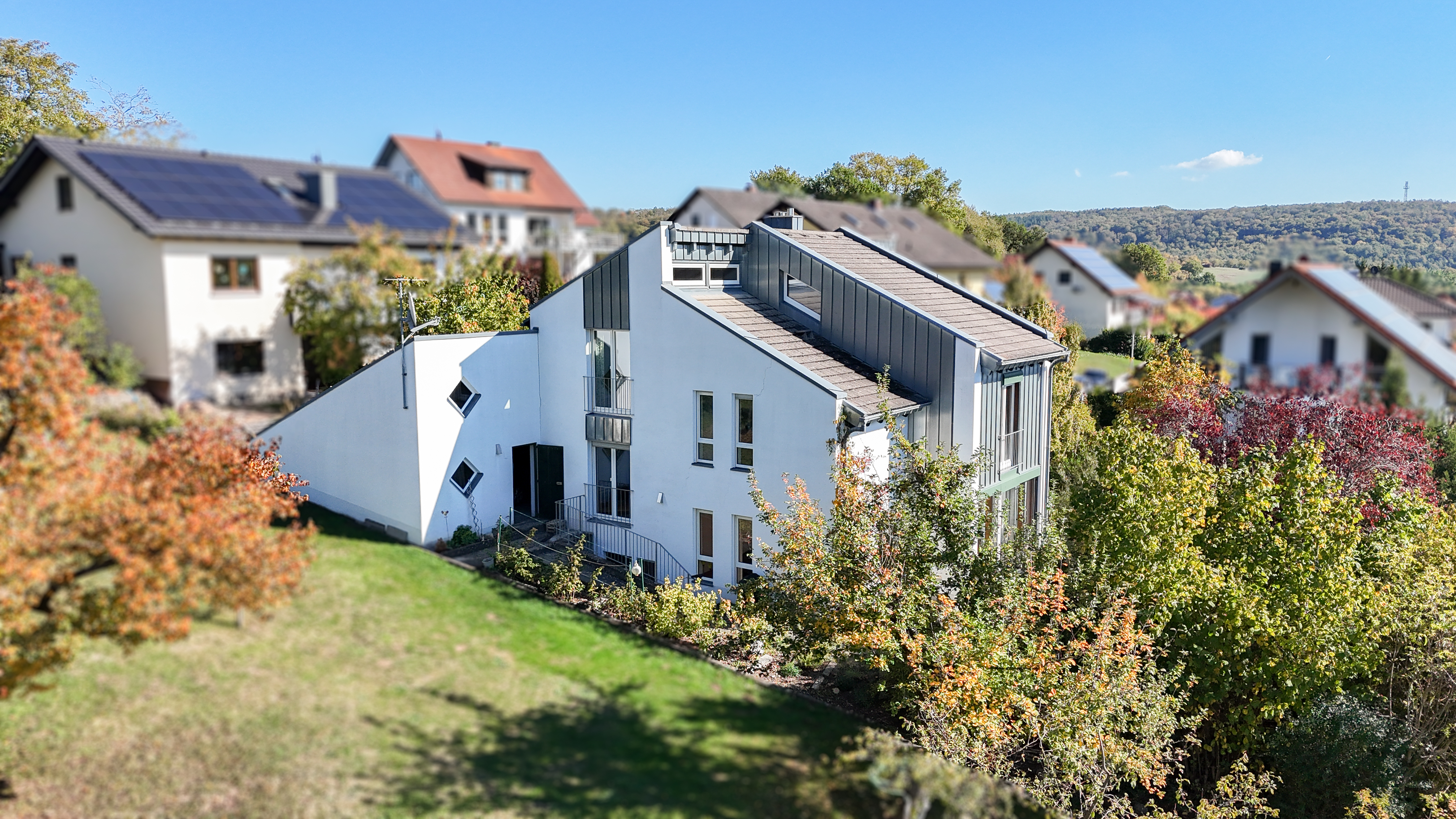 Natürlich wohnen, stilvoll leben – Hochwertiges Architektenhaus in Gössenheim