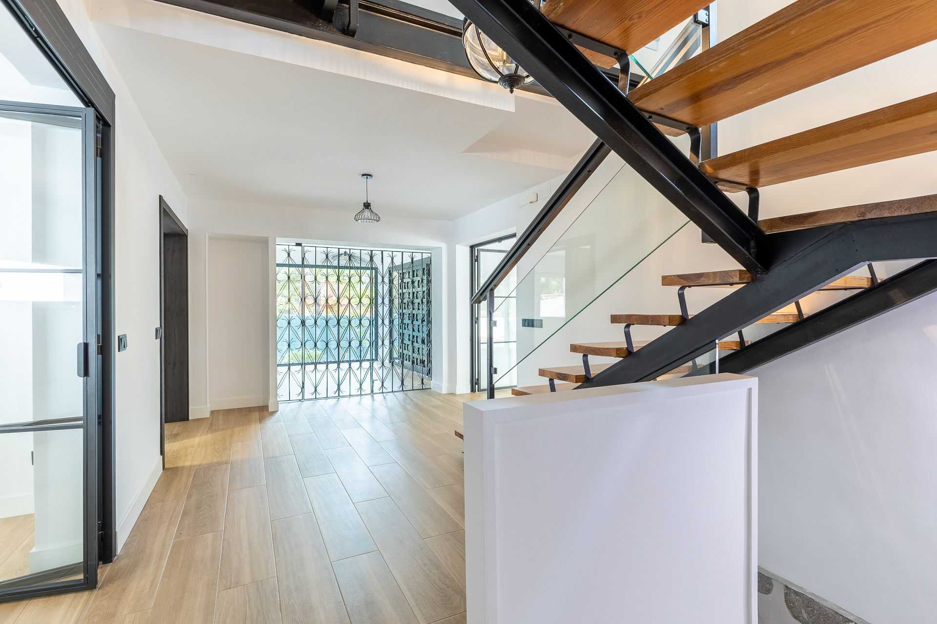 Contemporary High-Efficiency Residence with Heated Pool in Pozuelo de Alarcón