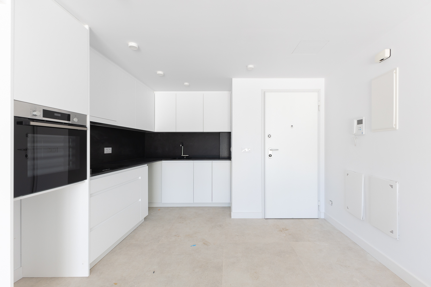 Exclusiva planta baja de 2 dormitorios con 105 m² de jardín privado en Dénia