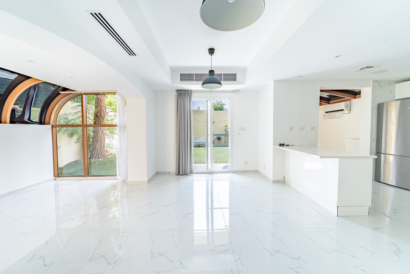 Fully Upgraded | Vacant | Prime Location