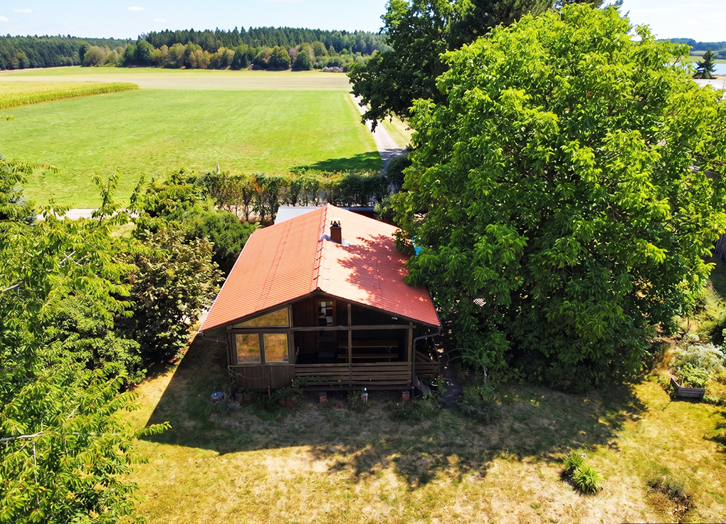 Charmantes Wochenendhaus mit großzügigem  Naturgrundstück & unverbaubarem Ausblick