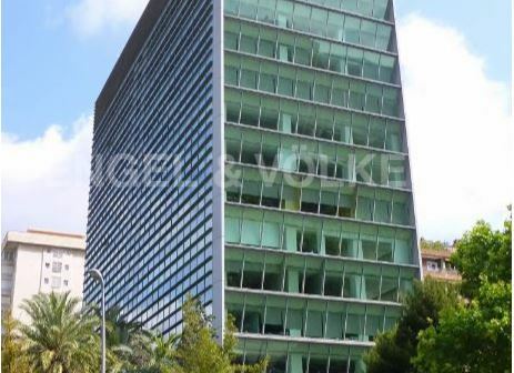 Oficina implantada en pleno Prime Business District