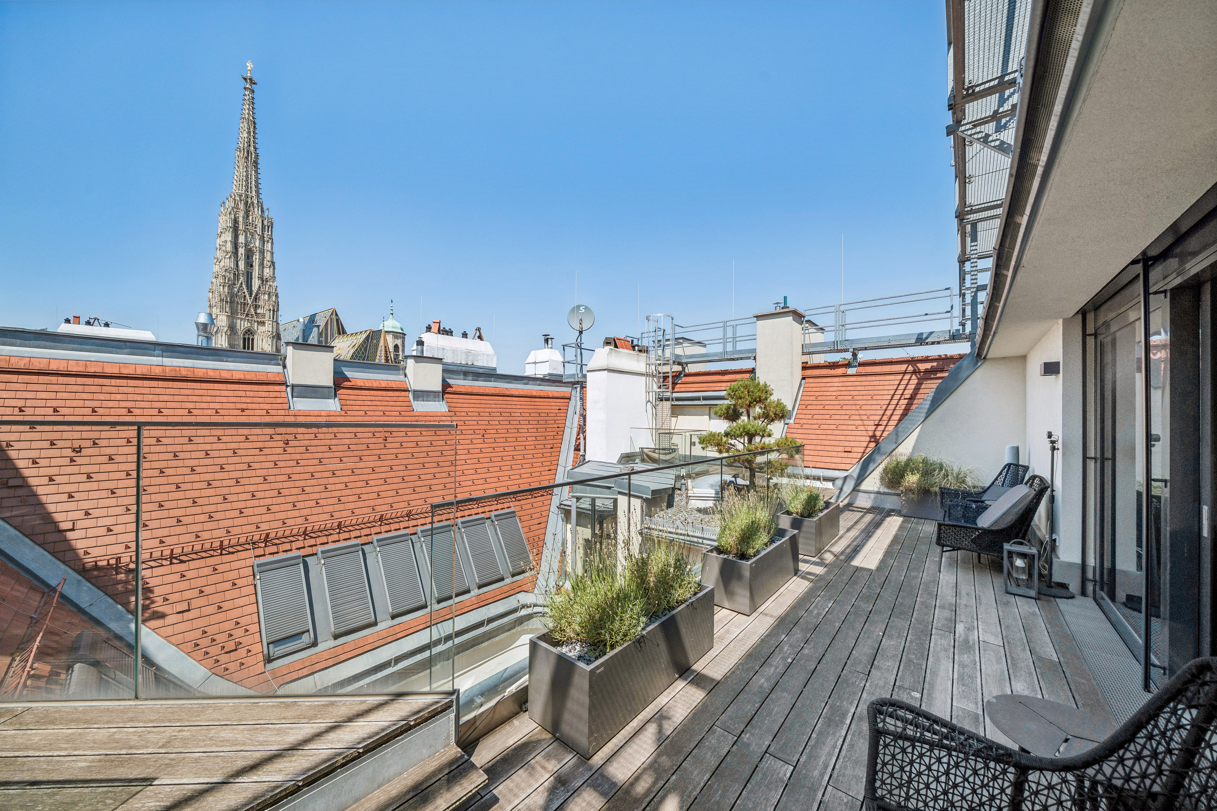 Außergewöhnliches Dachgeschoss mit Terrasse und Stephansdom-Panorama