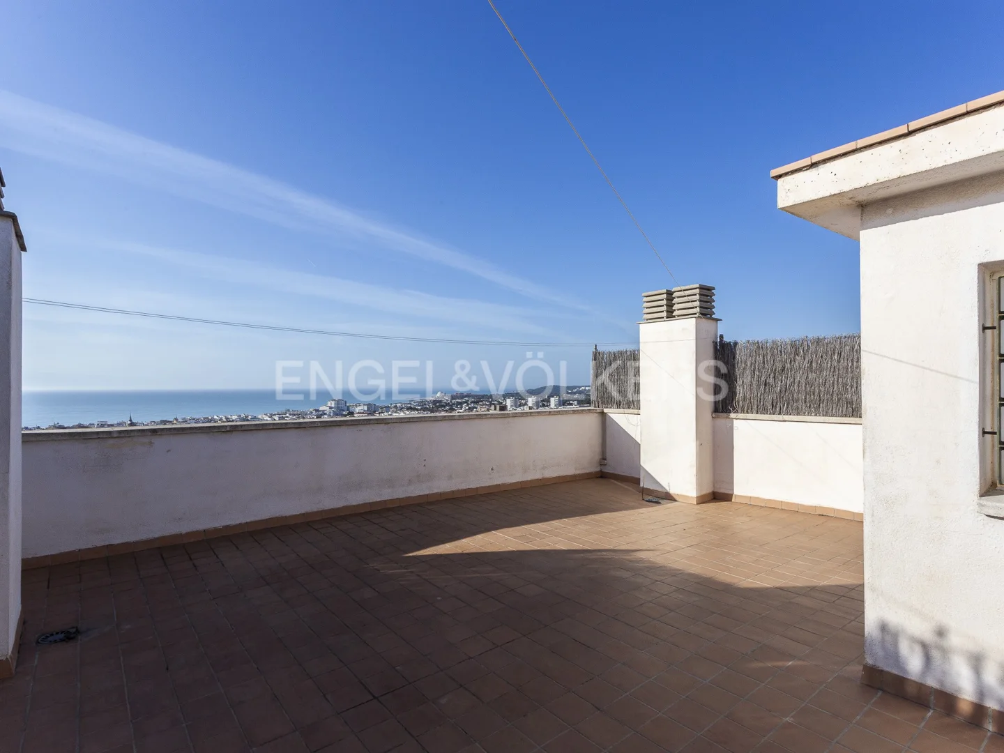 Penthouse with sea views, Sitges