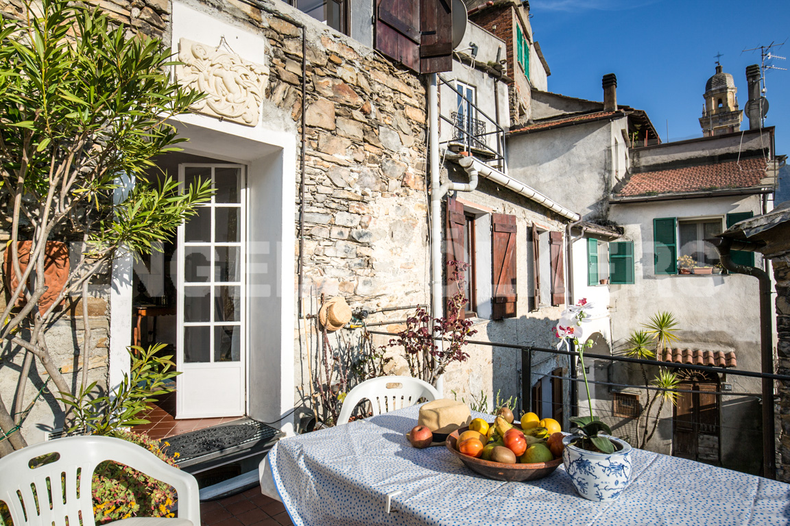 Romantisches Ferienhaus in Montalto Ligure