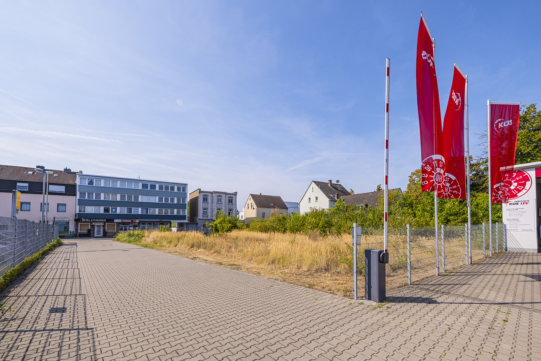 Attraktives Baugrundstück für Wohn- und Gewerbebebauung in Leverkusen-Bürrig