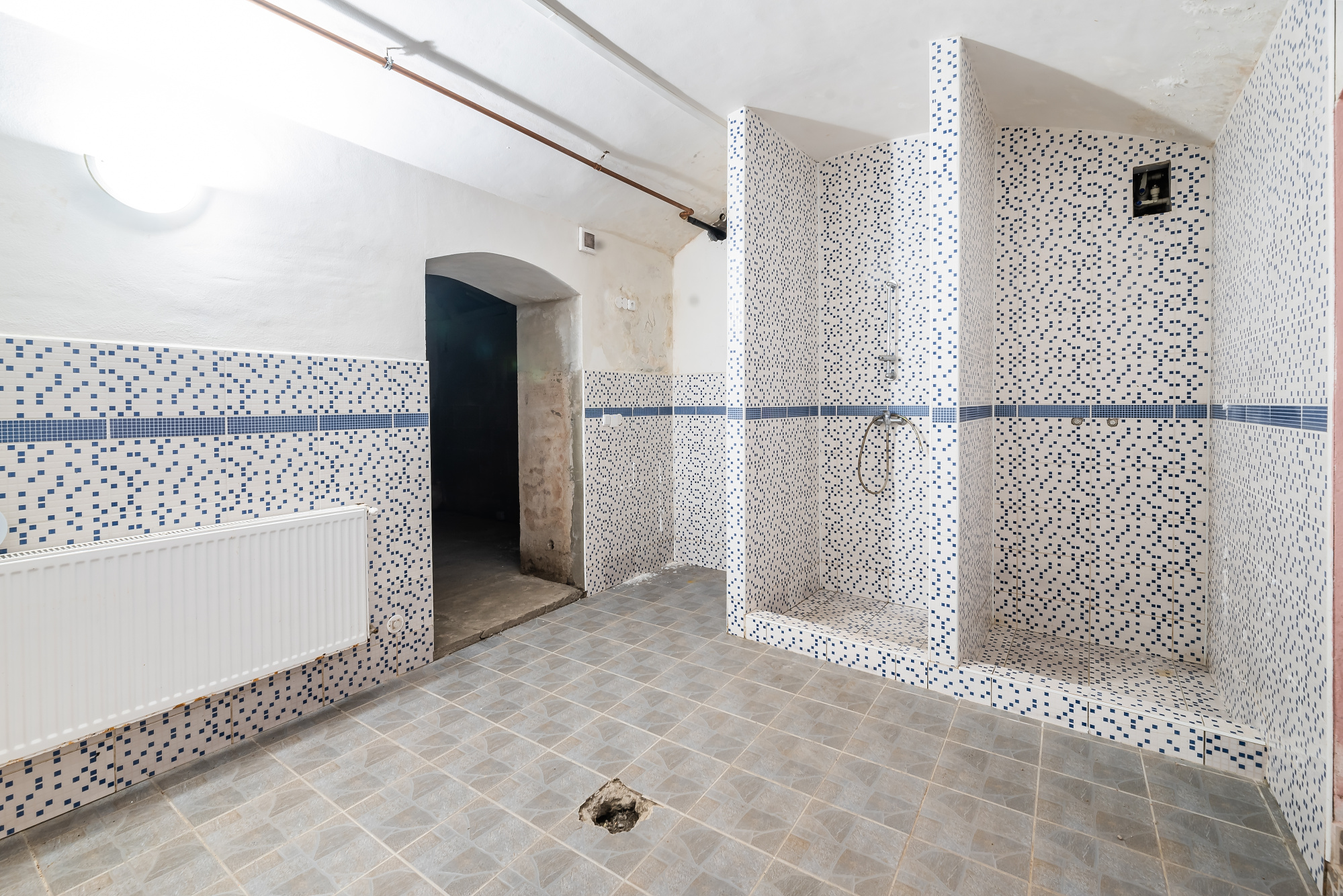 Multifunctional premises in a quiet location