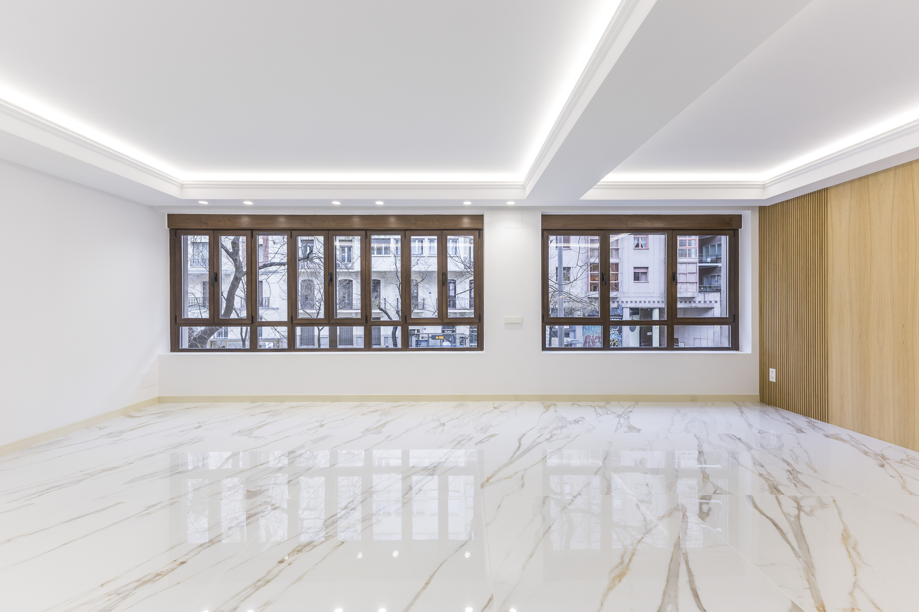 Large apartment with premium renovation in O'Donnell, steps from Retiro Park