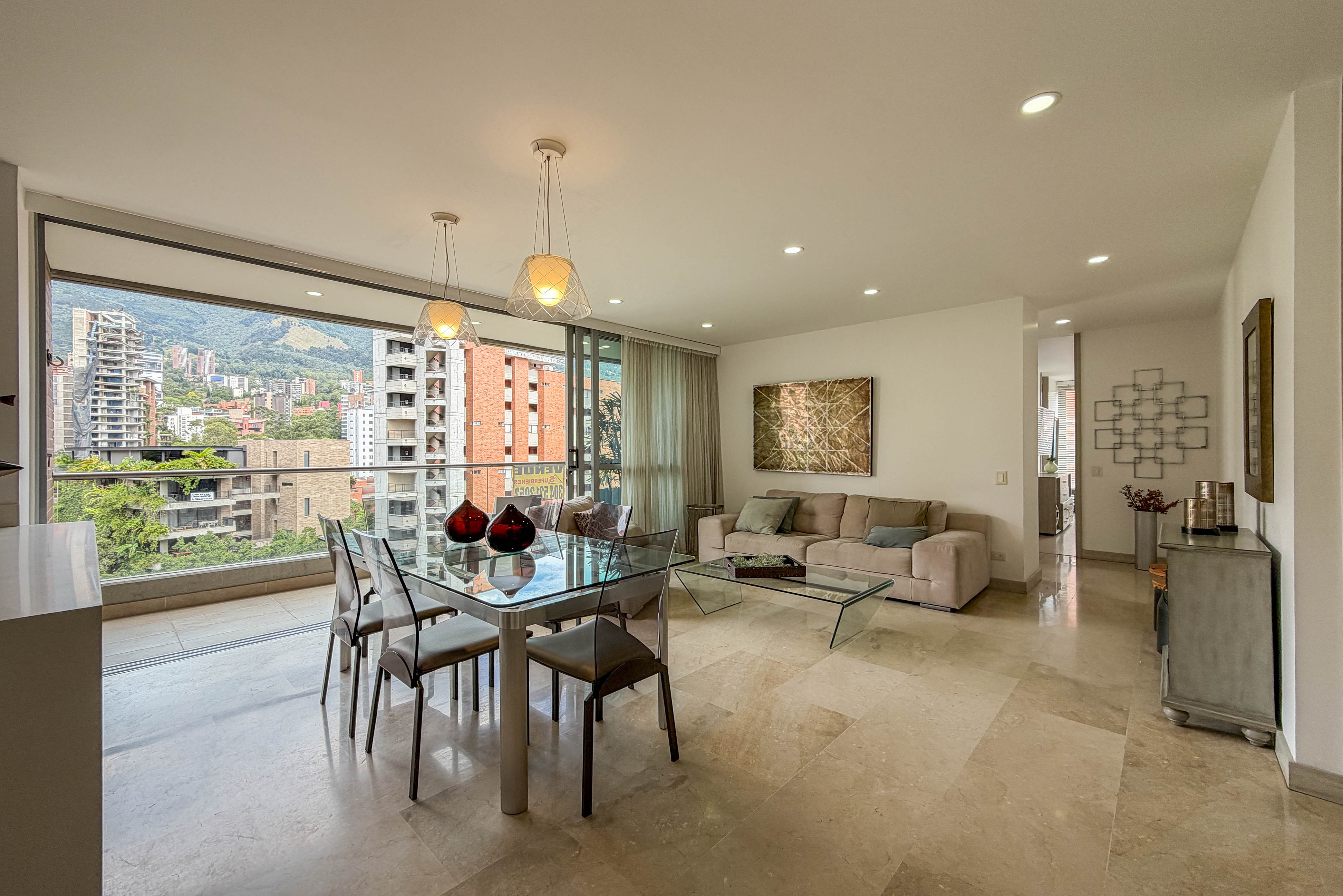 Apartamento con clubhouse para venta en Lalinde, El Poblado