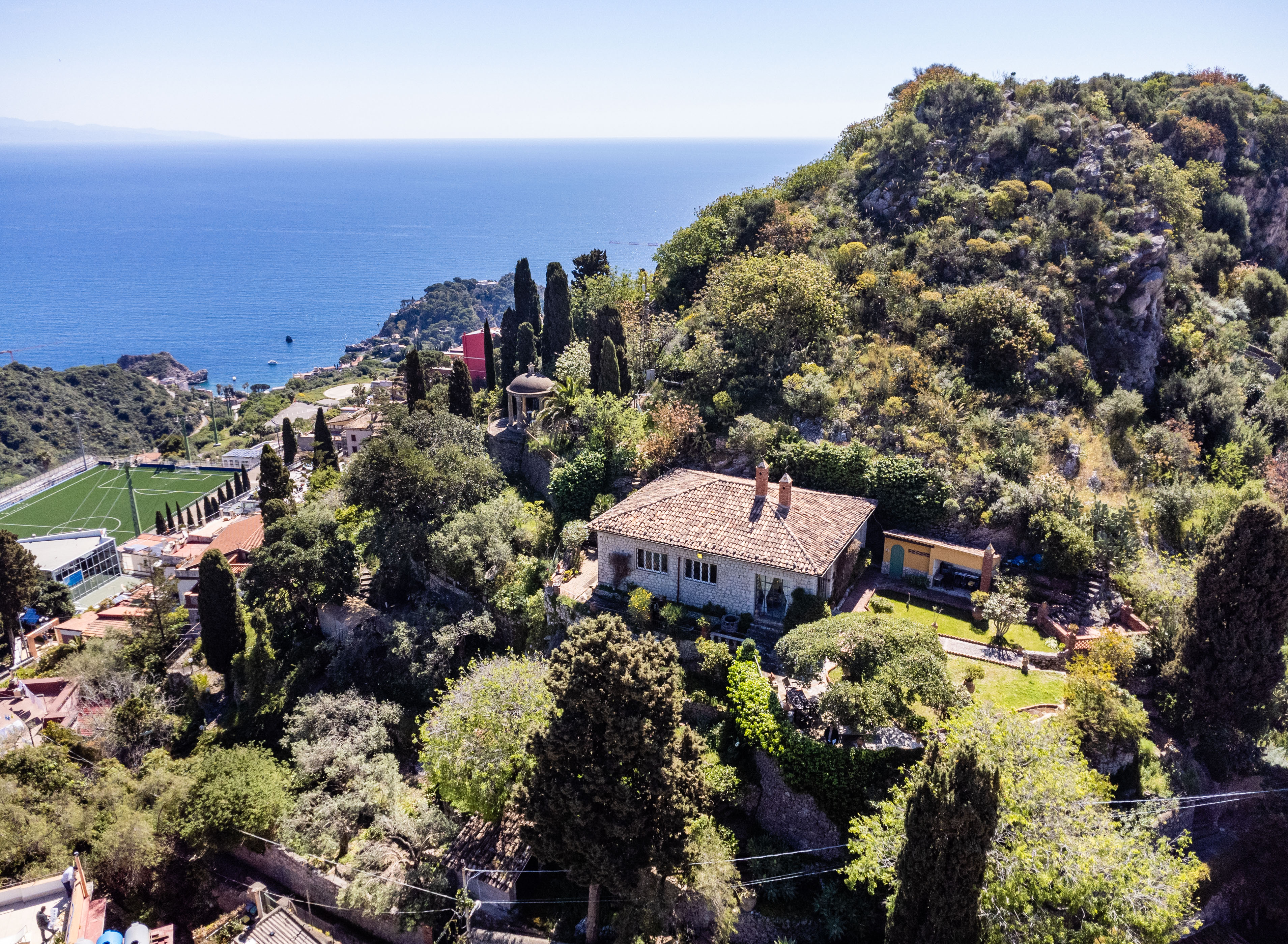 Exclusive villa with panoramic garden in the heart of Taormina