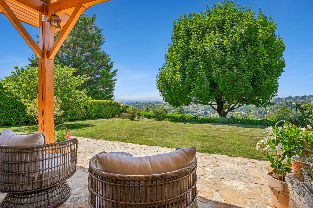 Propriété avec vue panoramique sur Saint-Cyr-au-Mont-d'Or