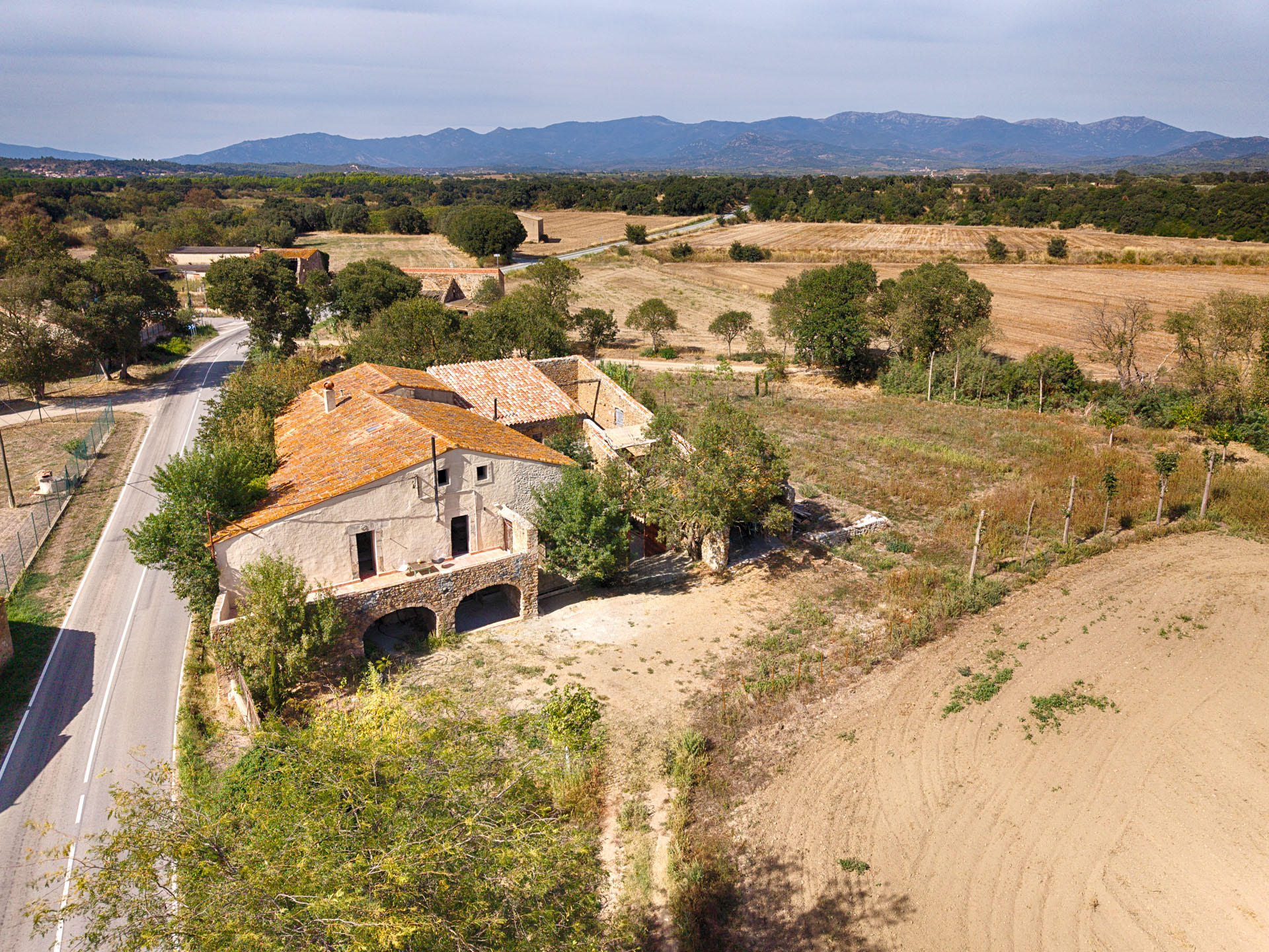 MAS LA CORTALERA - Masía histórica del siglo XV junto a Peralada · Alt Empordà