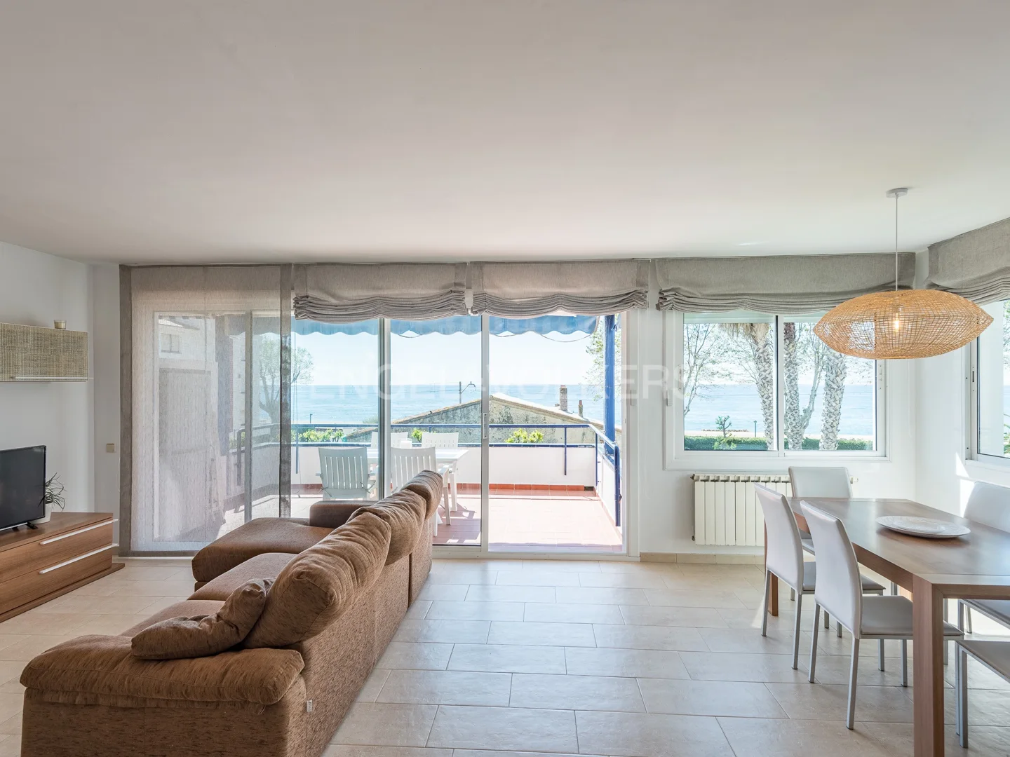 Spectacular apartment in Residencial Sant Pol de Mar.