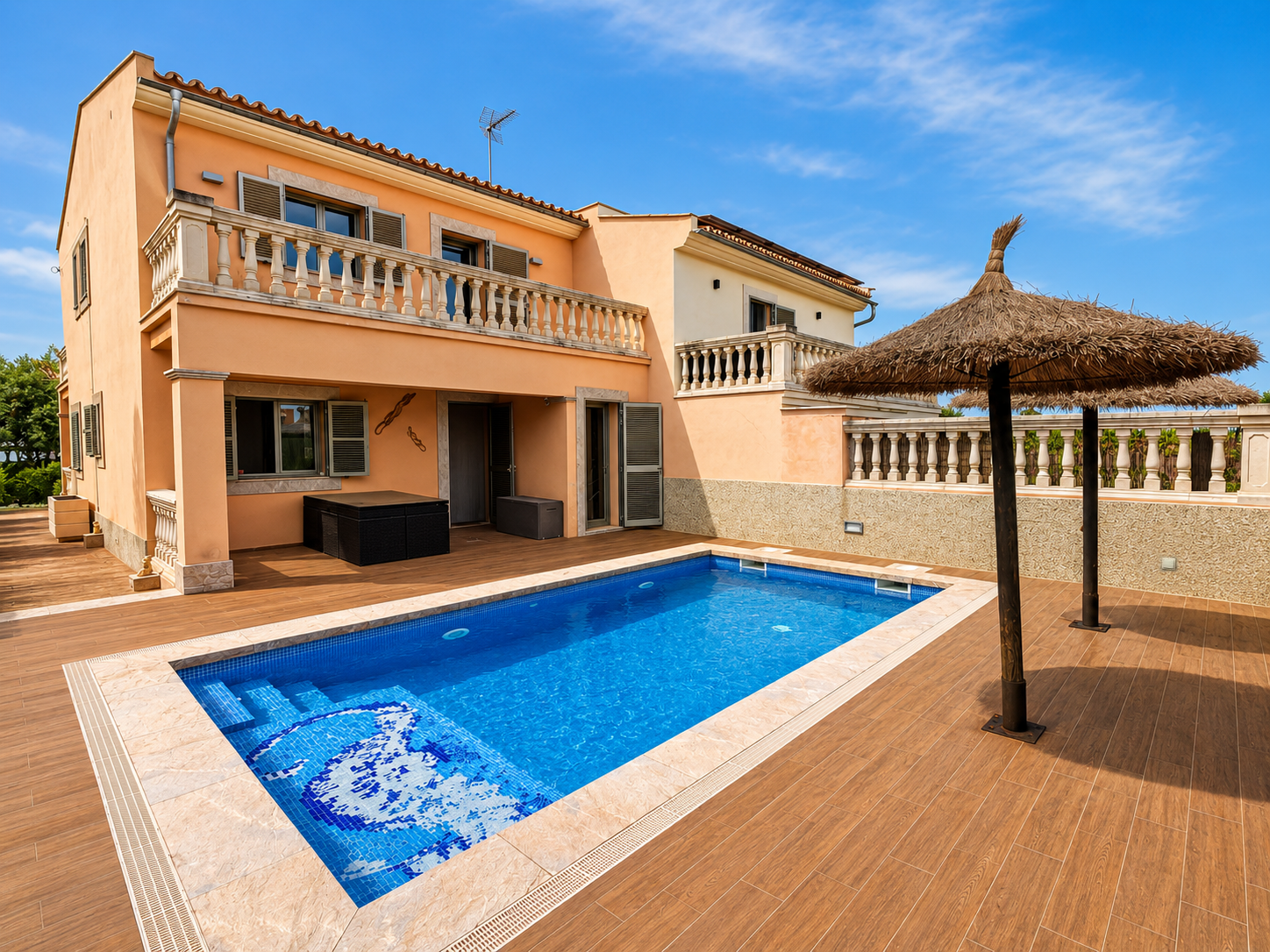 Semi detached with ETV license and sea views