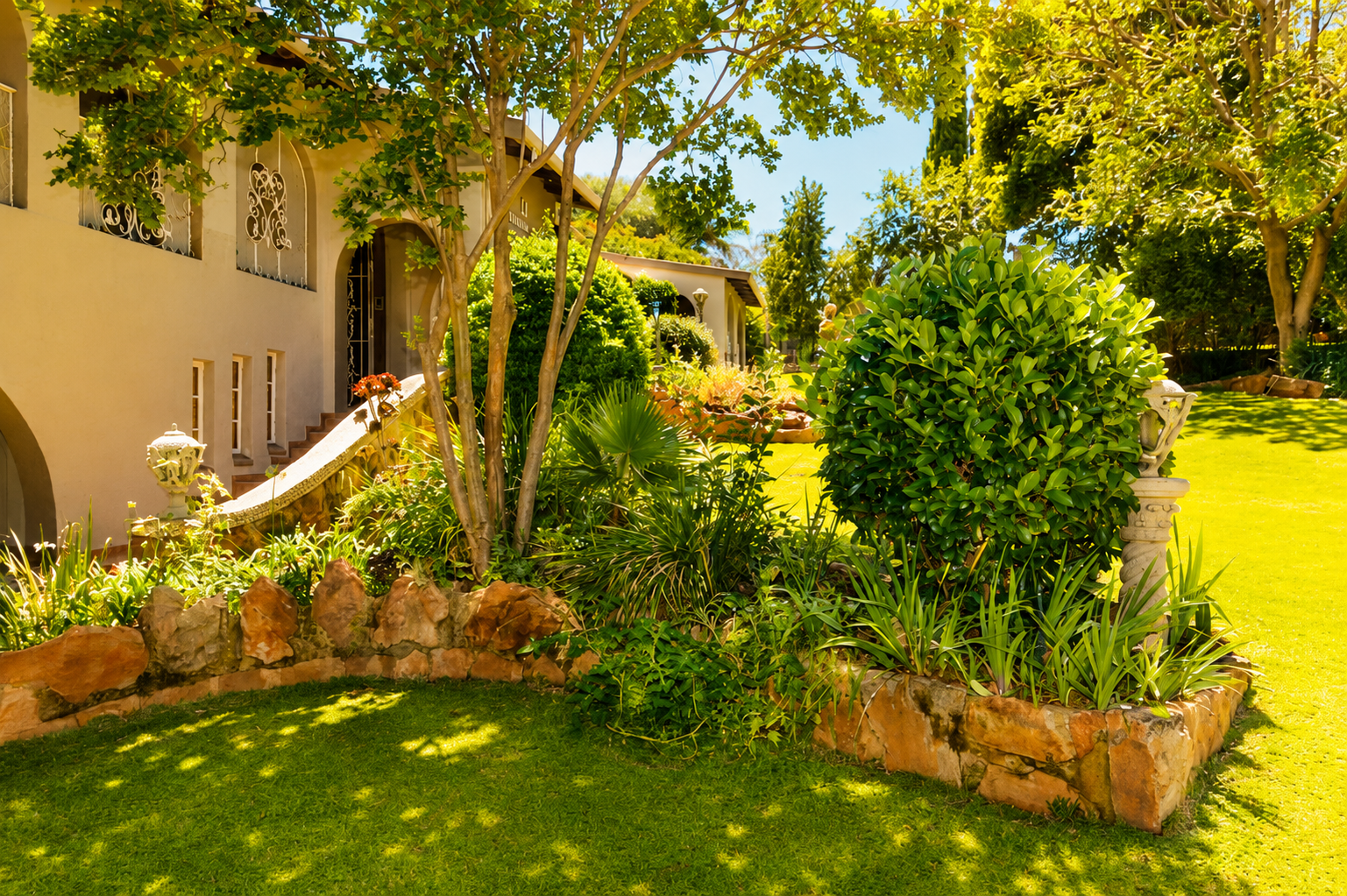Spacious Family Home with Panoramic Views in Wilkoppies