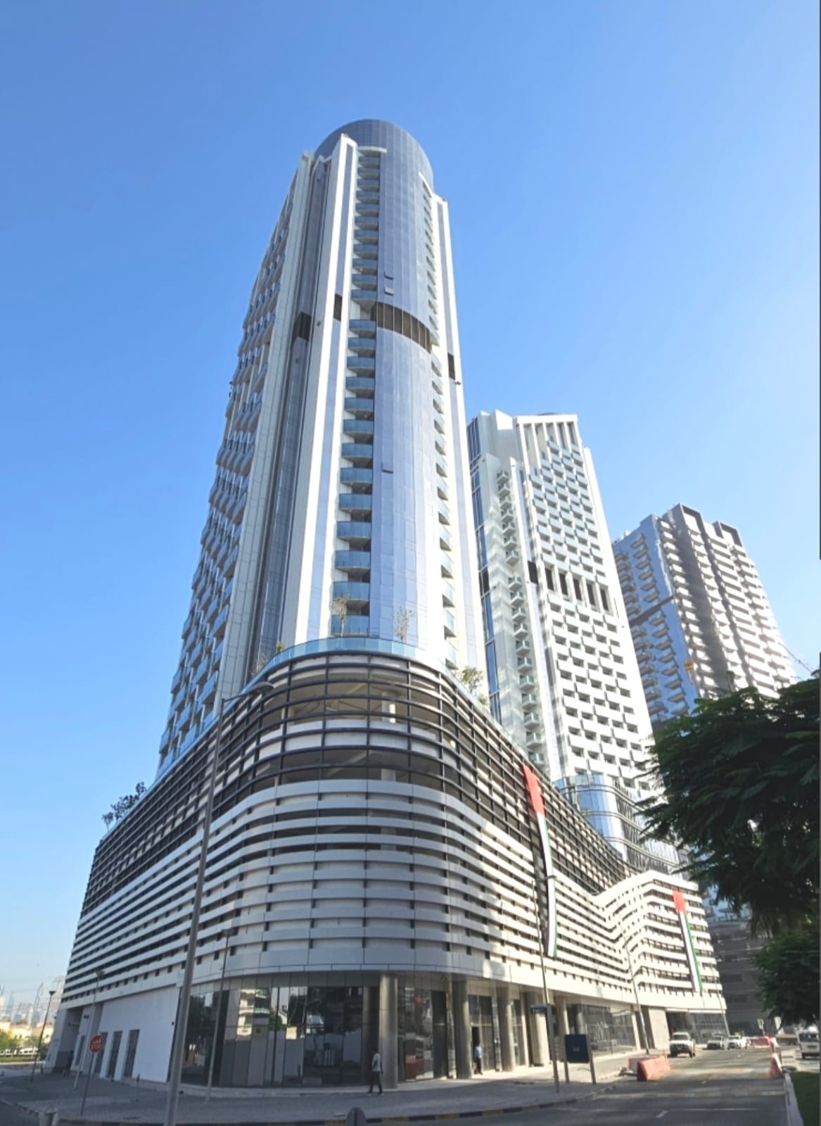 Fully Furnished | High Floor | High ROI