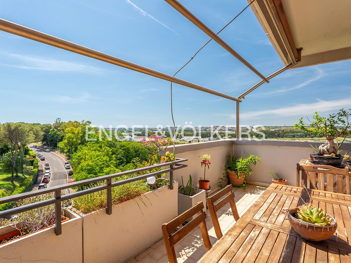 Torrino South, four-room with parking space and cellar