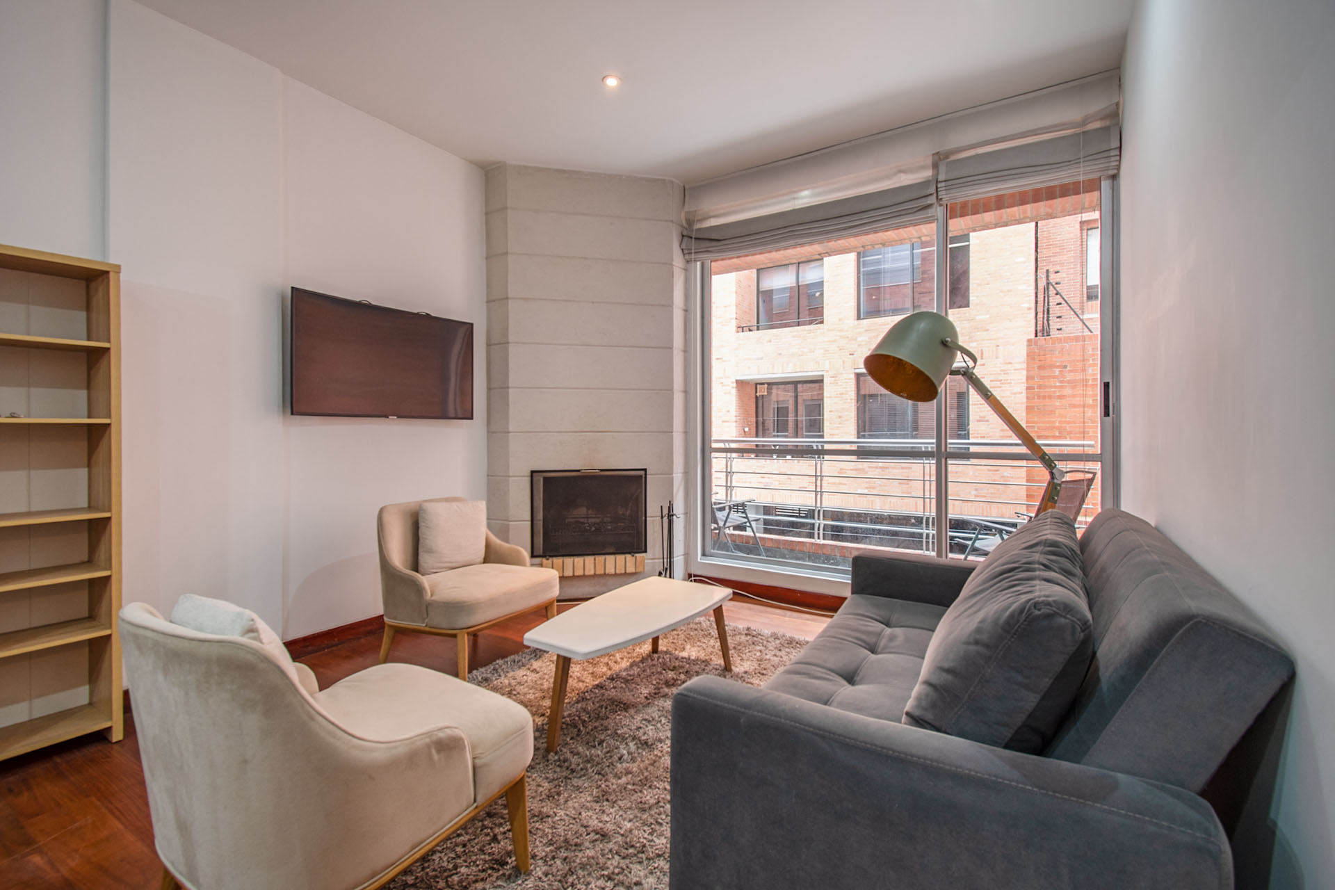 Apartamento amoblado con terraza para arriendo en Chicó Reservado