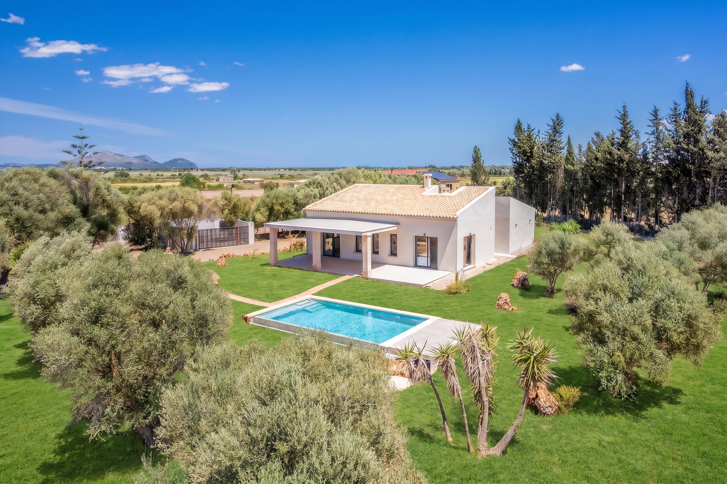 Modern newly built estate just 15 minutes from the sea, Muro