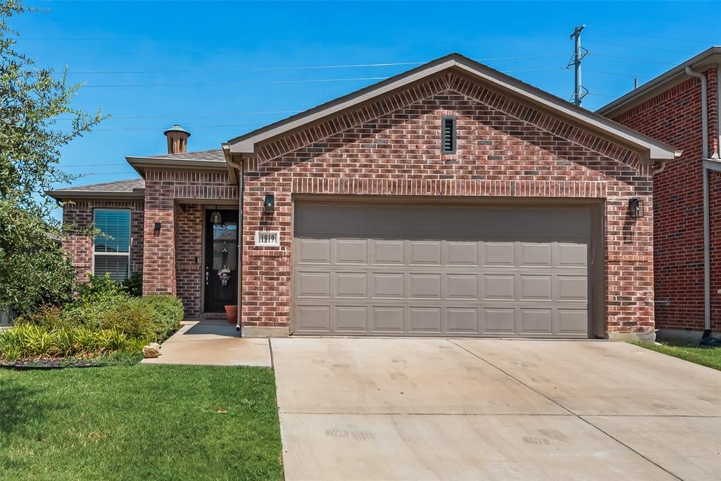 Chef's Kitchen and Entertainer's Patio Included