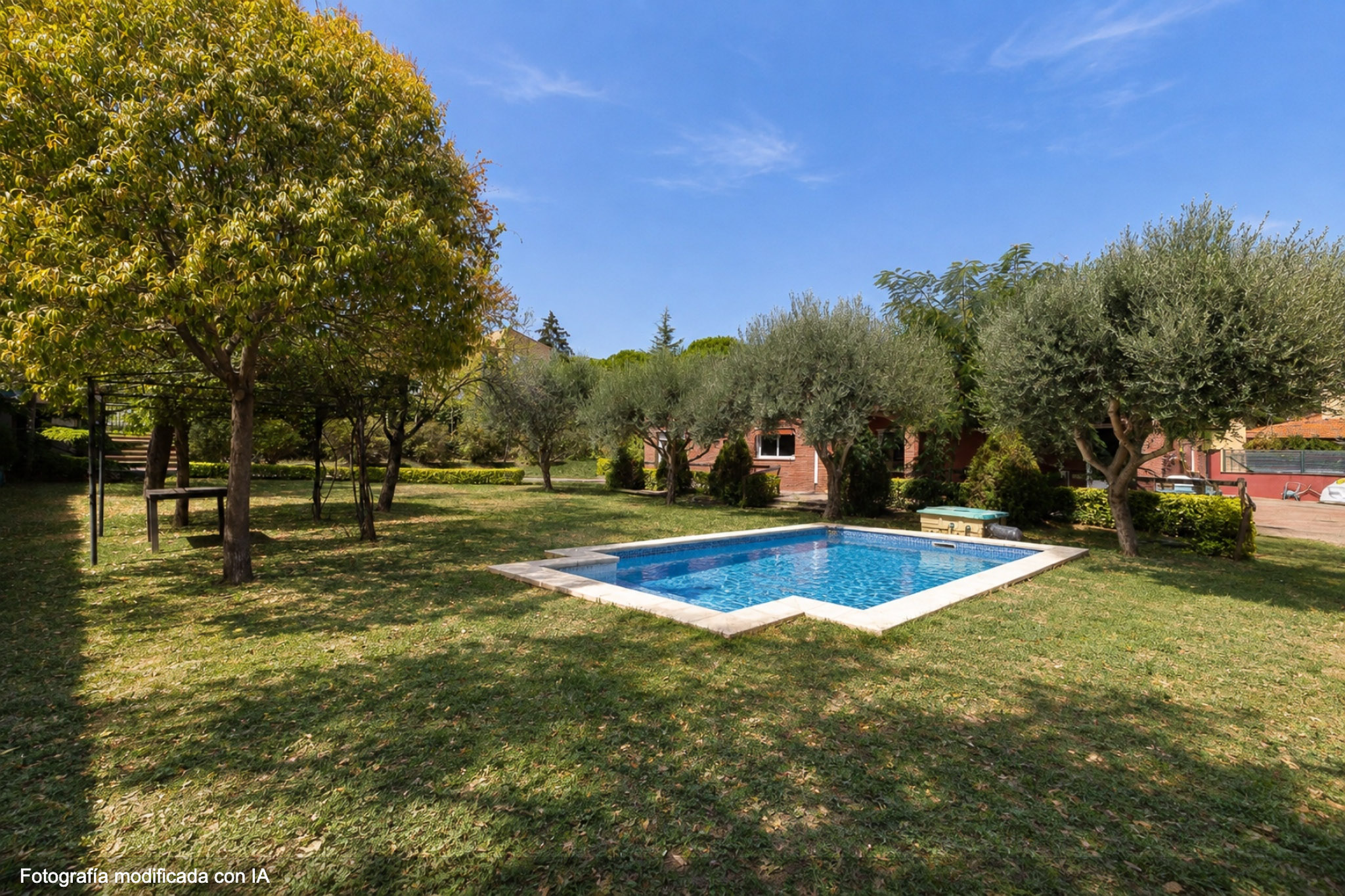 Exclusive detached single-story house with garden, pool, and mountain views in Llinars del Vallès