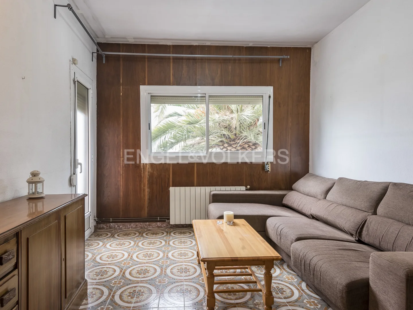 Central apartment in Esplugues with parking space included