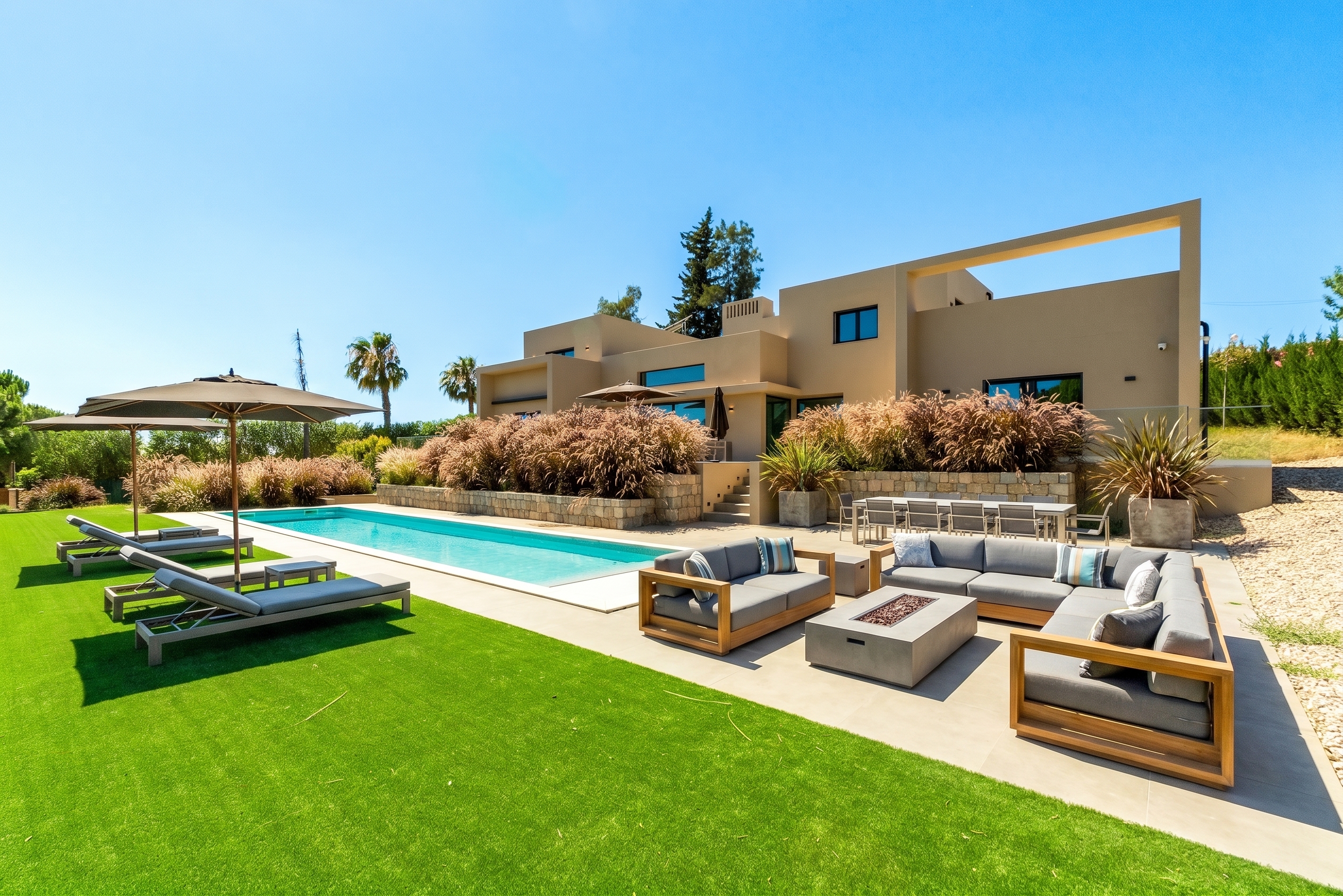 Brand-new exclusive 4-bedroom villa in Carvoeiro
