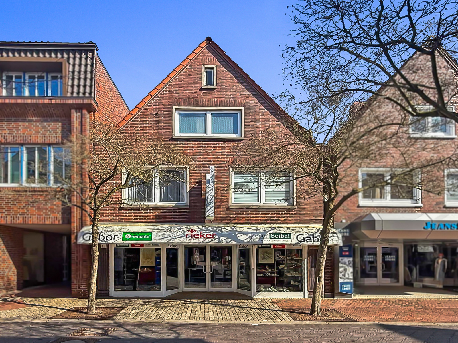 Investieren in der Fußgängerzone – vermietets Ladenlokal mit Wohnung