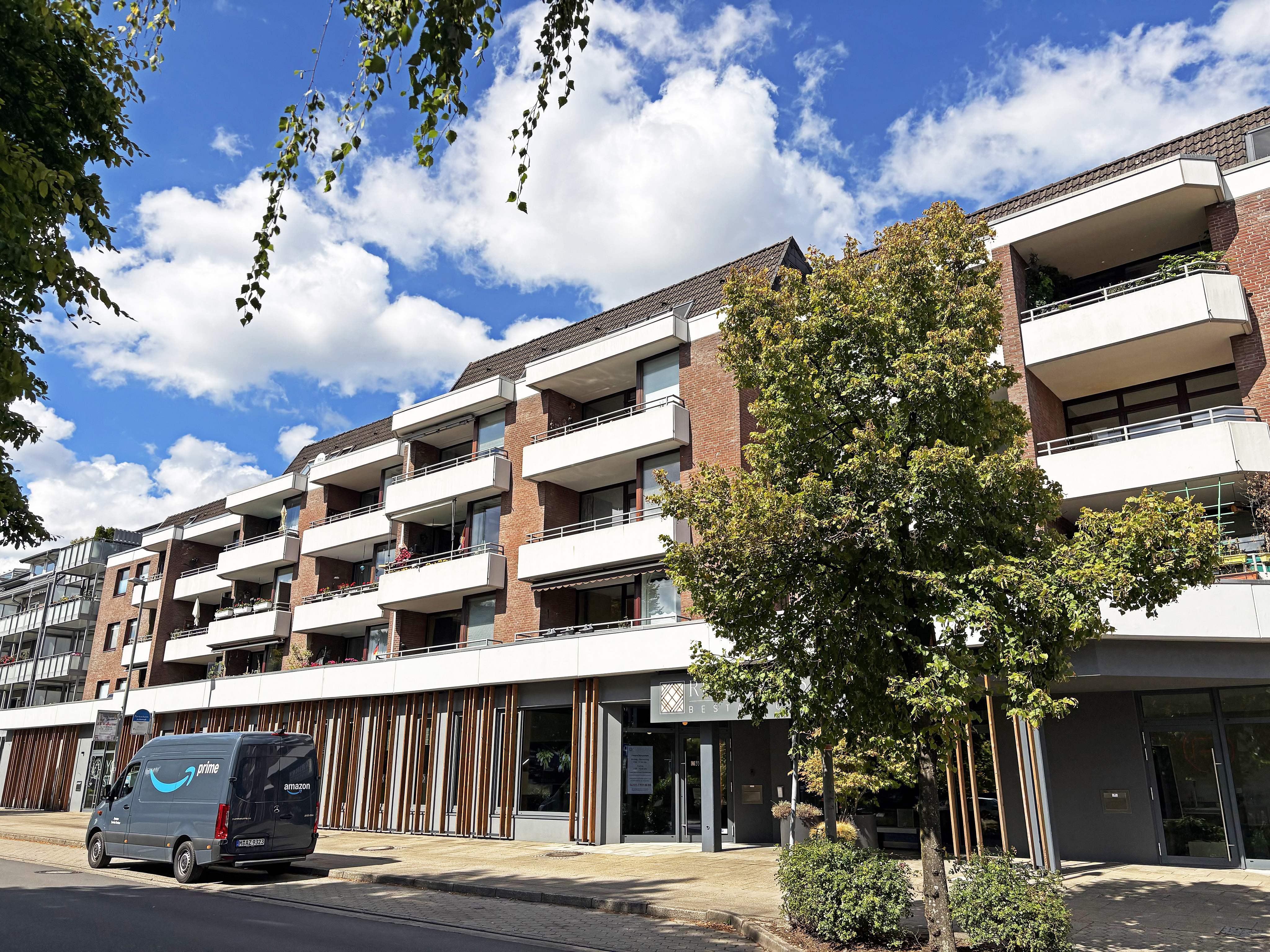 Grundsolide 2-Zimmer-Wohnung im Herzen der Stadt