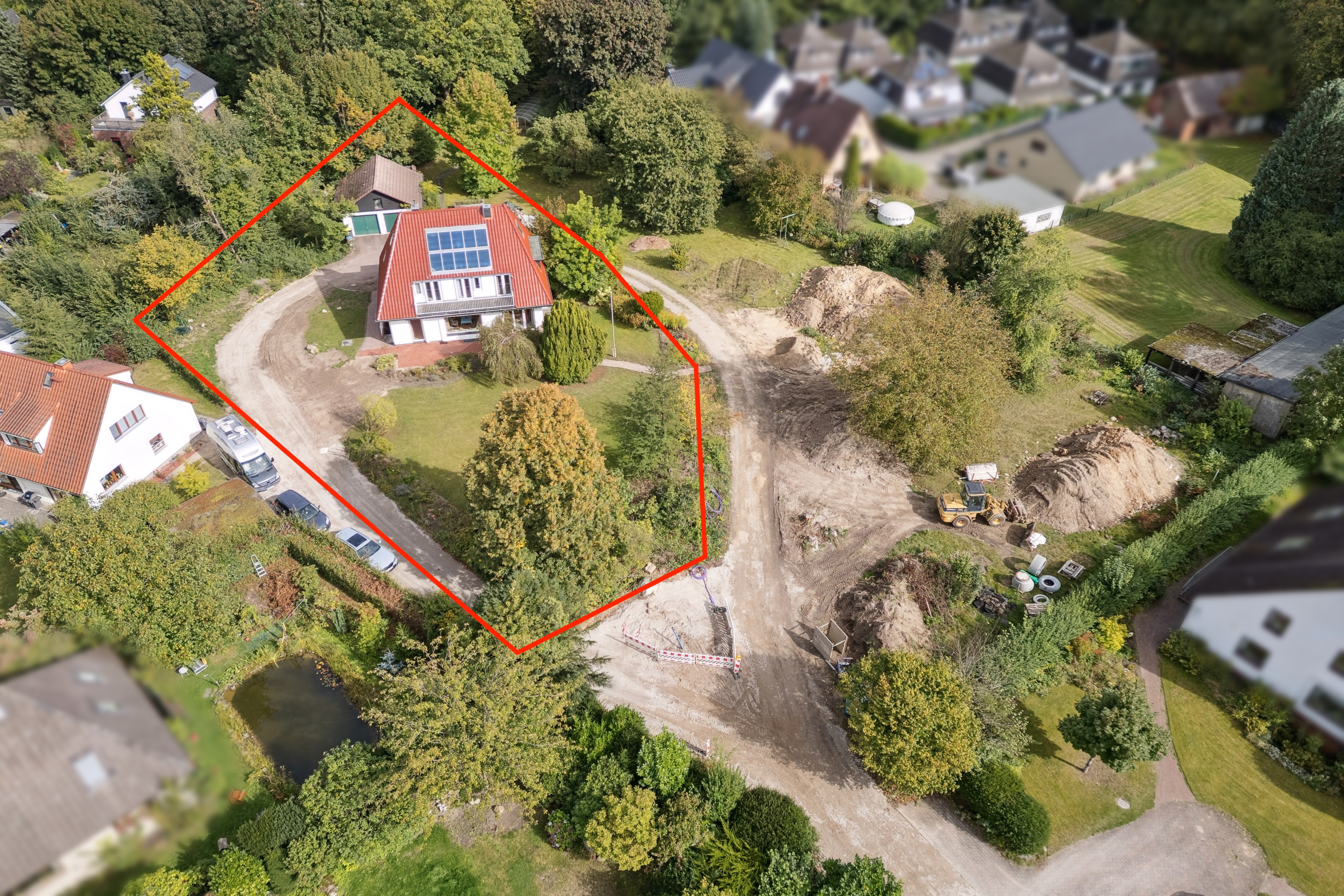 Lichtdurchflutetes Familienhaus mit 1.803 m² Grundstück in begehrter Wohnlage