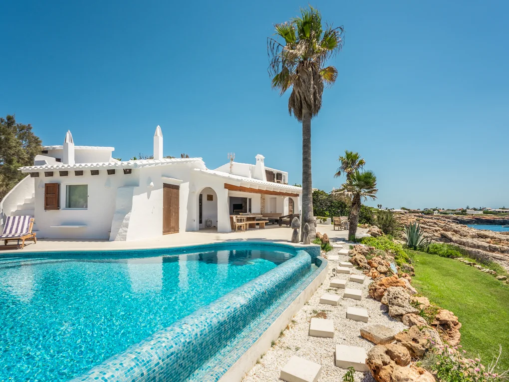 Holiday rental - Gorgeous villa with direct sea access in Cap d'en Font, Menorca