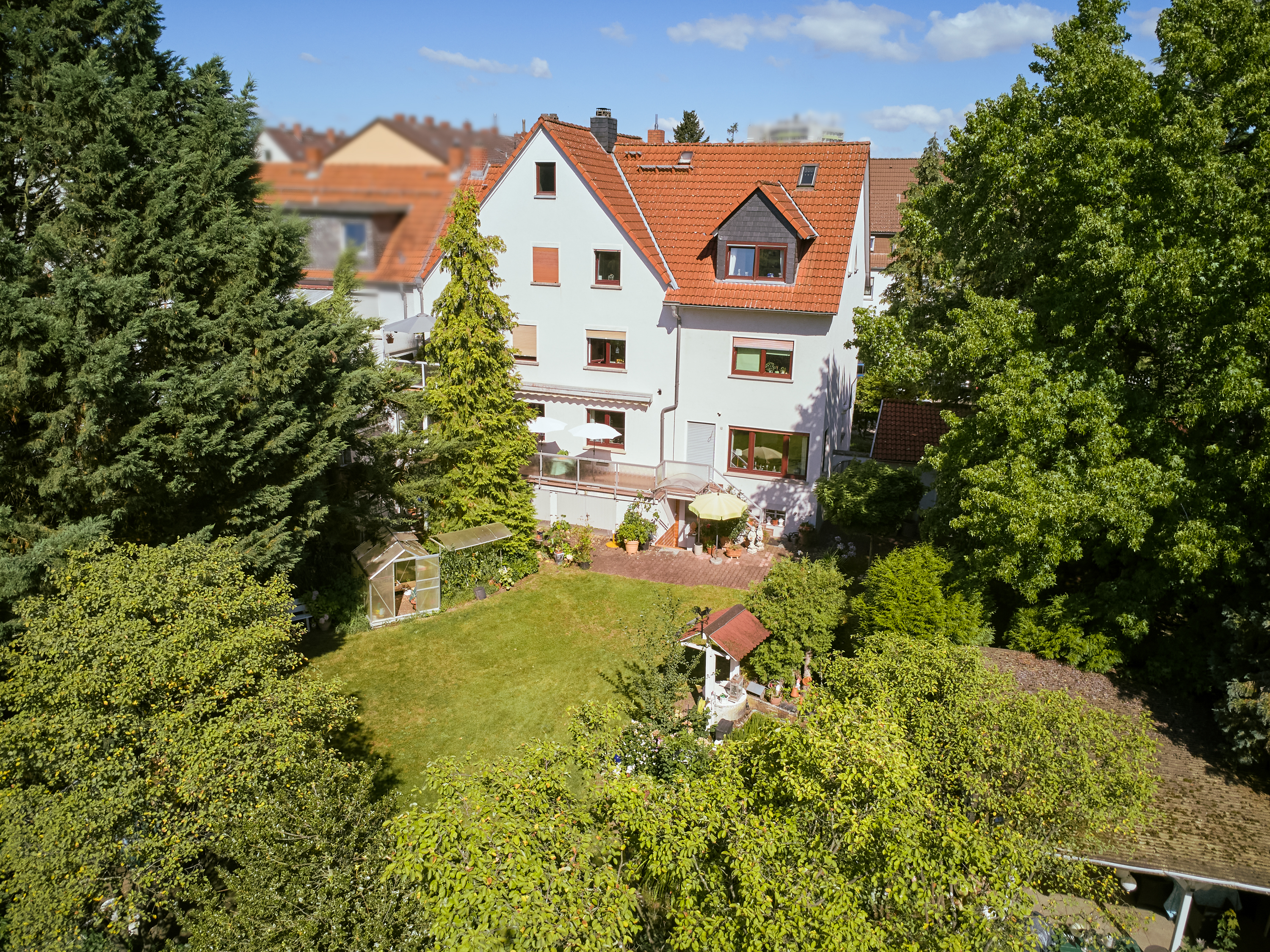Wohnen an der Kinzig – 3-Familienhaus mit separatem Baugrundstück - ca. 1.808 m² Gesamtareal