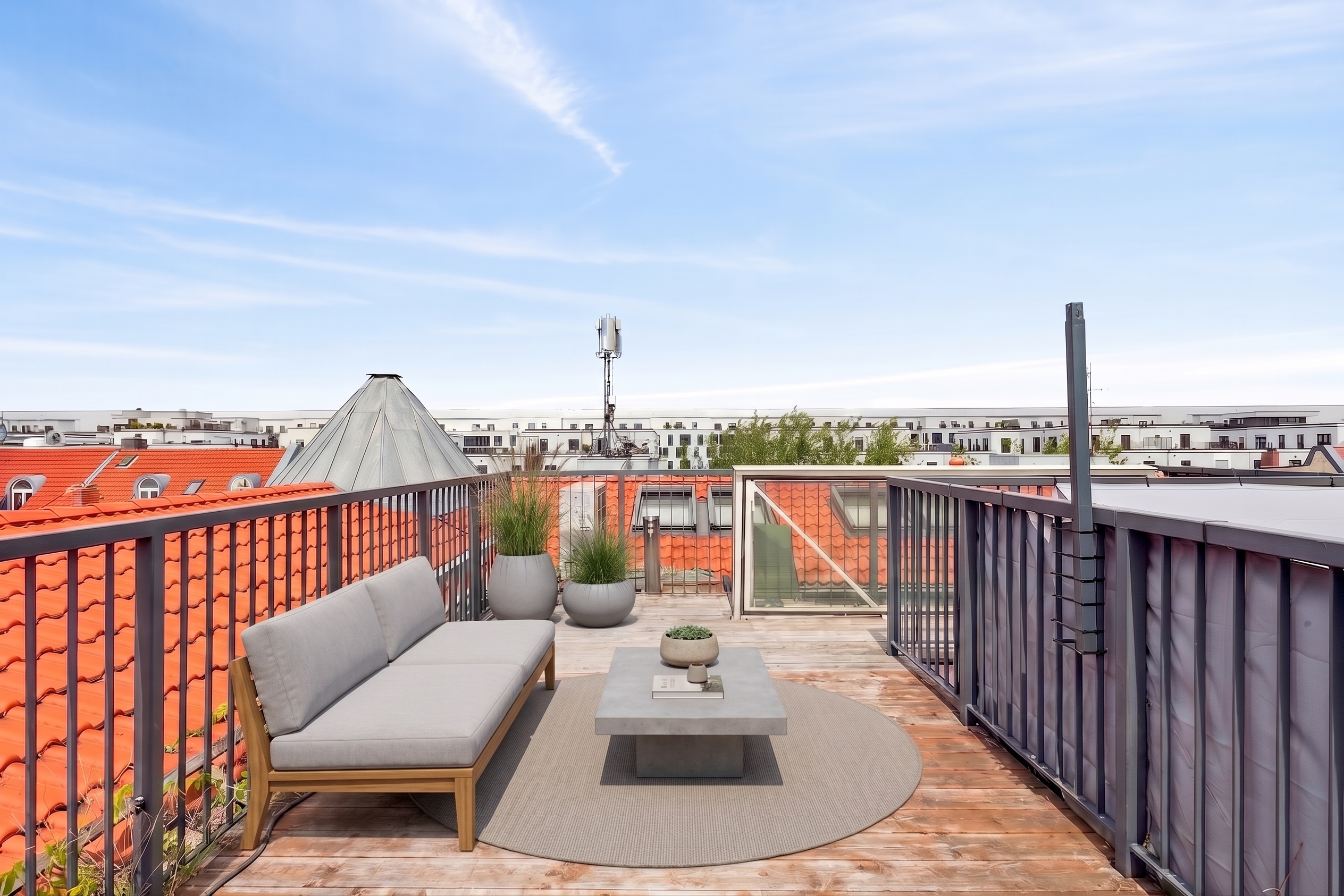 Exklusives Dachgeschoss mit Dachterrasse und außergewöhnlicher Architektur