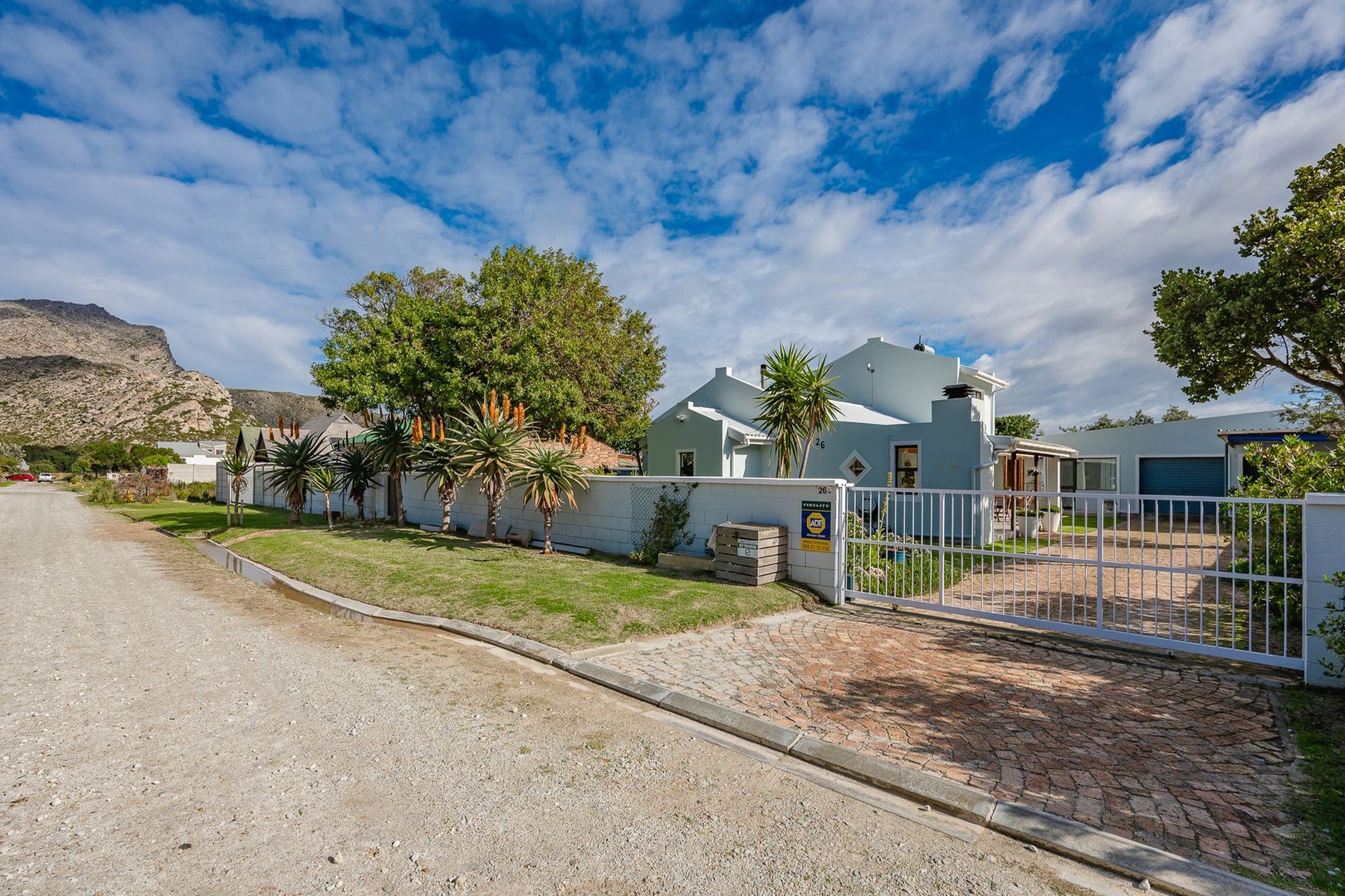 Cottage Charm Meets Investment Potential