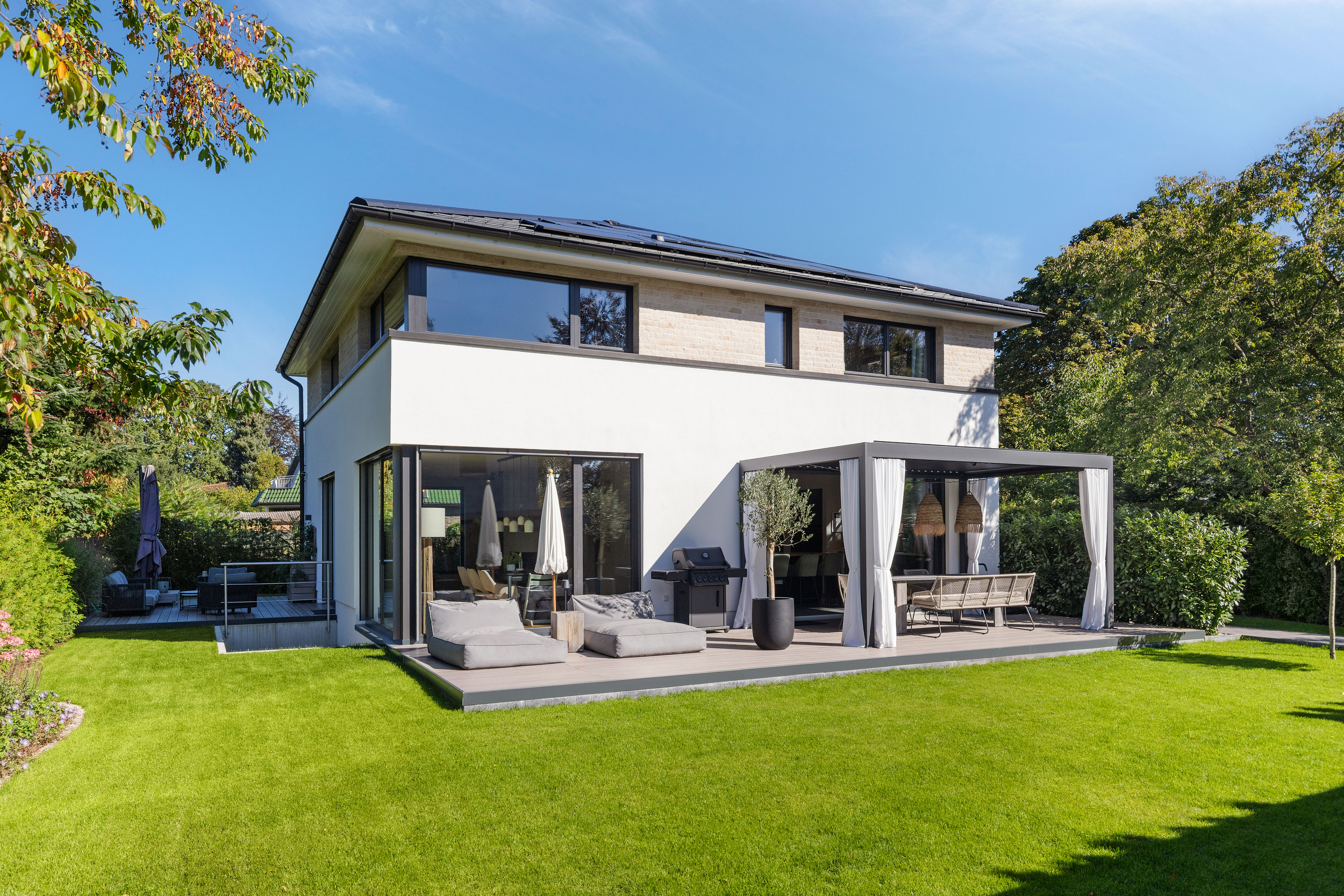 Hochmodernes Architektenhaus für die Familie in begehrter Wohnlage im Treudelberg - Fußläufig zum Golfplatz!
