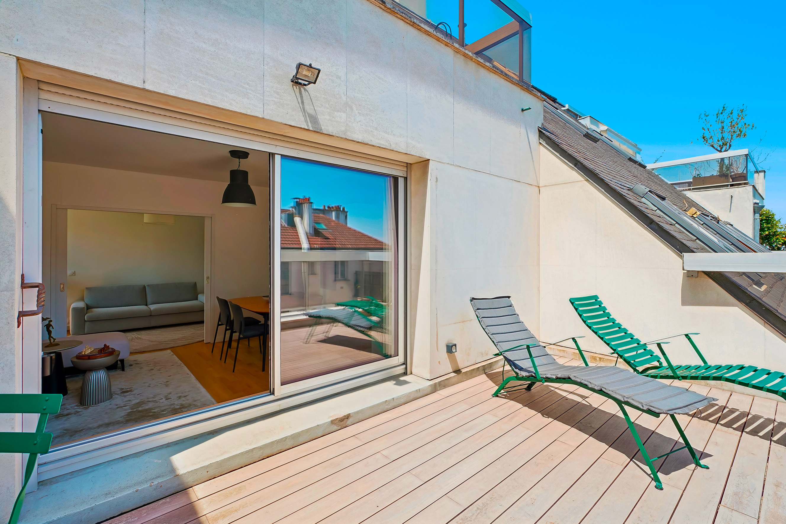 Paris 4th - Arsenal - Renovated Apartment with Terrace