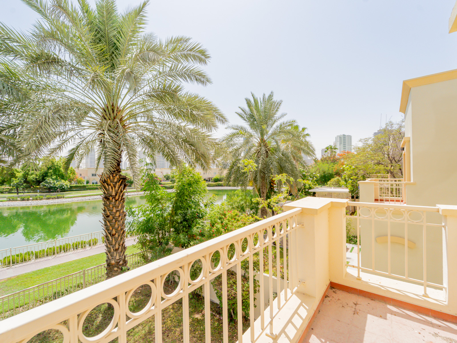 Direct Lake View | Fully Upgraded | Type 2E