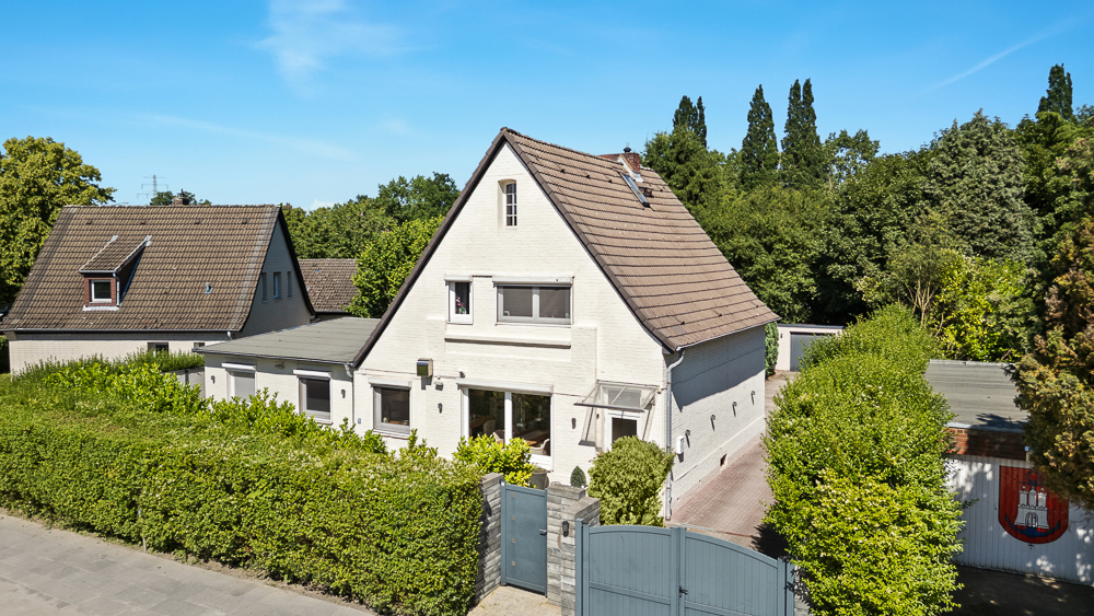 Charmantes Einfamilienhaus mit großem Garten, Wohnkomfort und vielseitigem Raumangebot