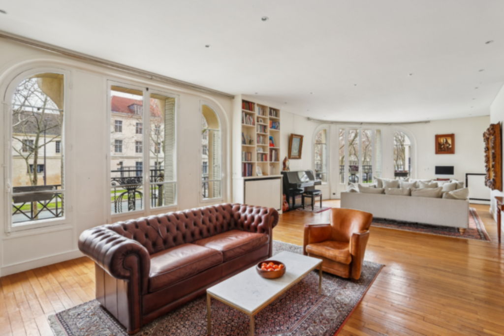 Ecole Militaire/La Motte Picquet - 7 room reception apartment - Bright and in excellent condition